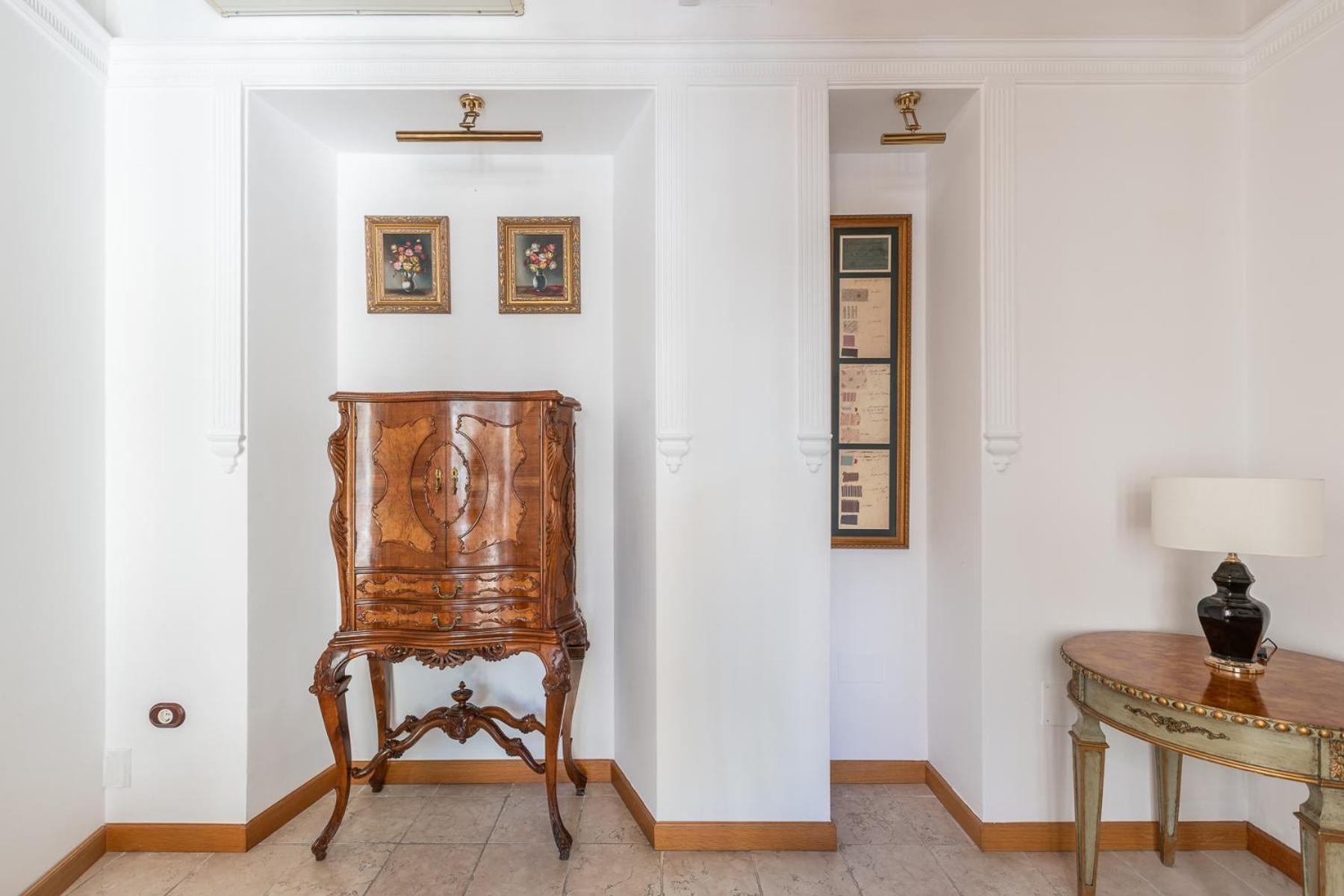 CASA MIRAFLORES