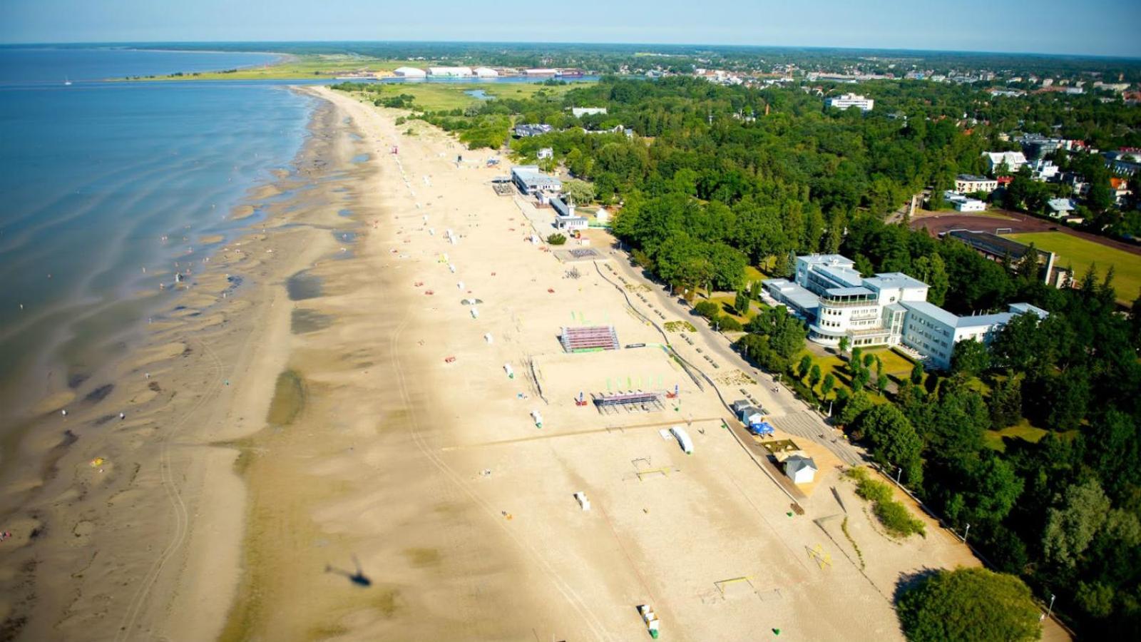 Supeluse-Strassel Beach Apartment with Gated Parking view 2