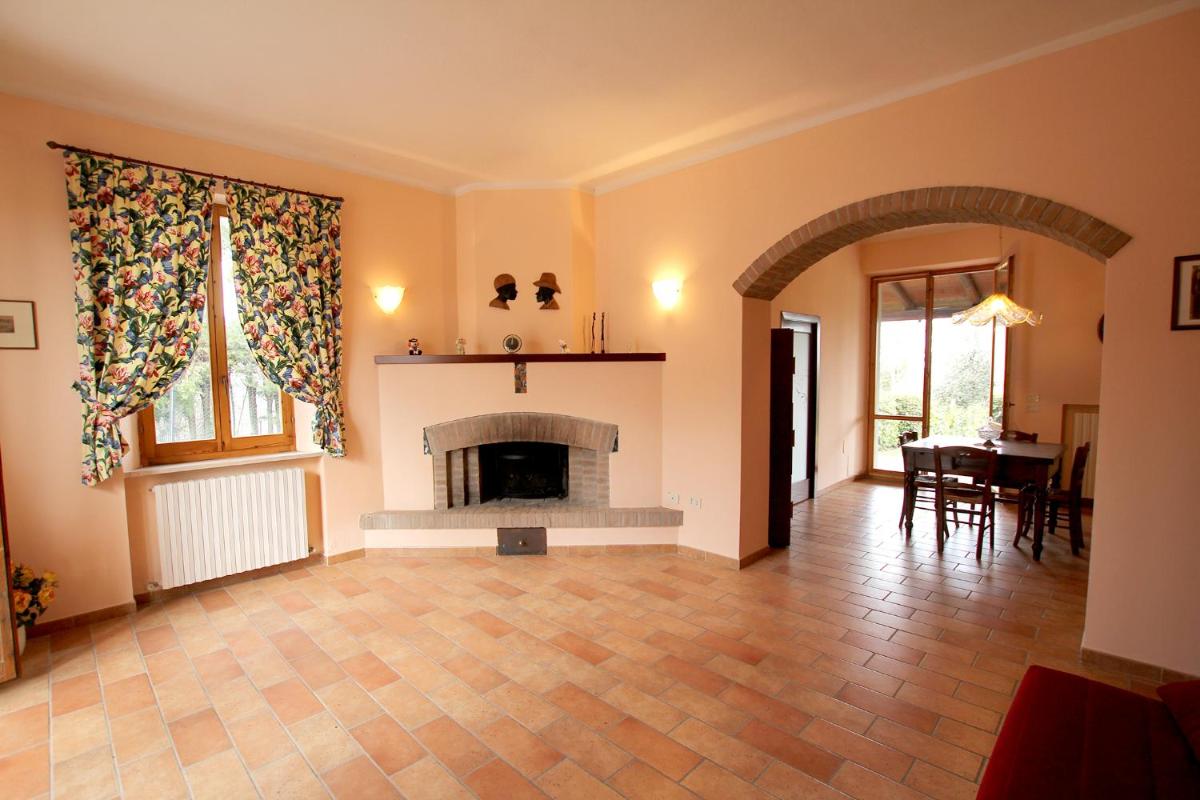 41 Via Castello Farneto photo 4
