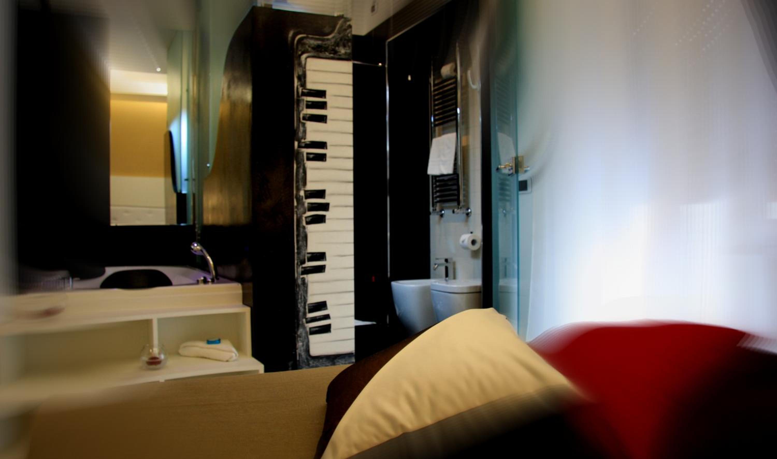 hotel room