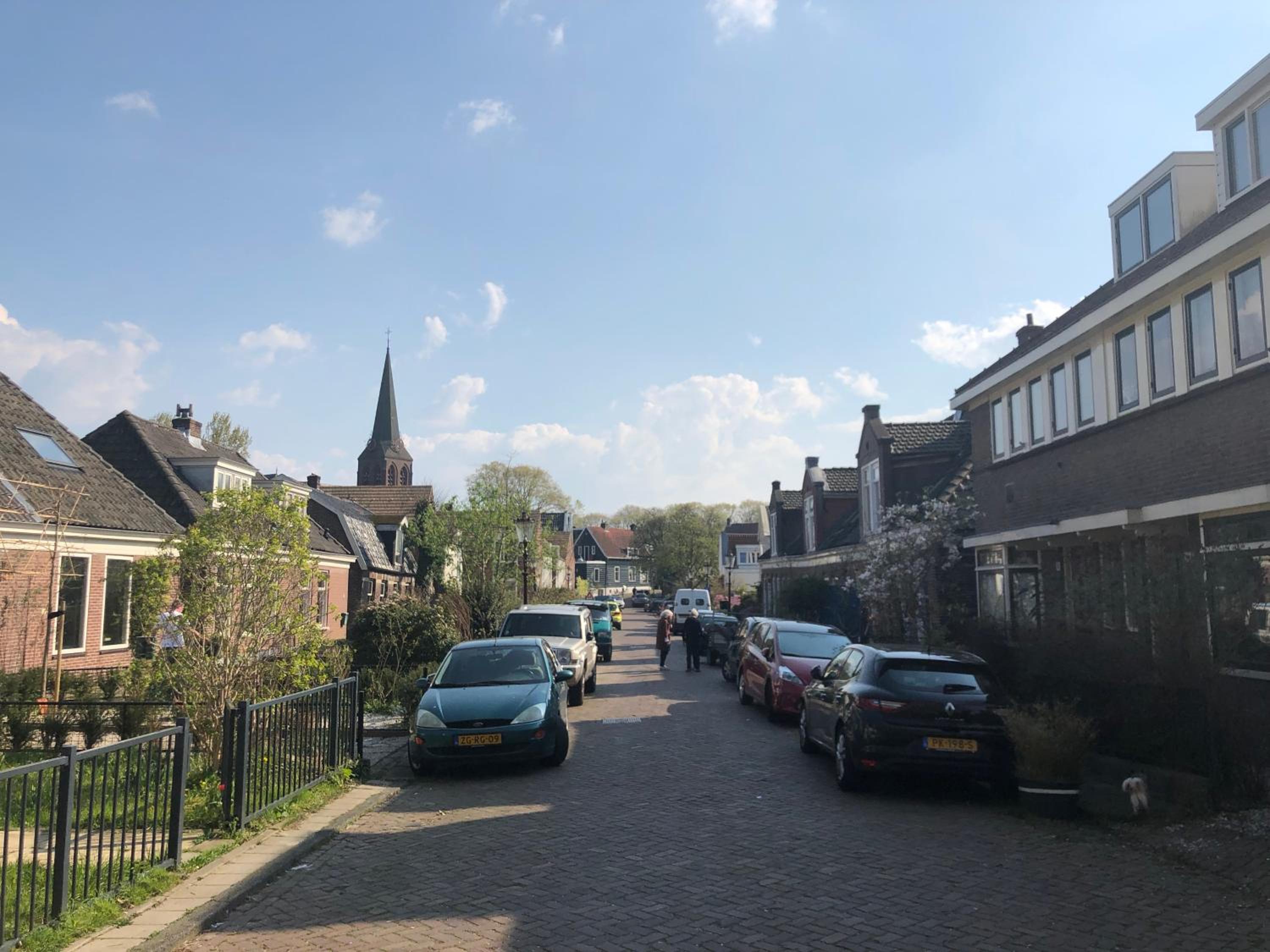 Private Studio - FREE PARKING