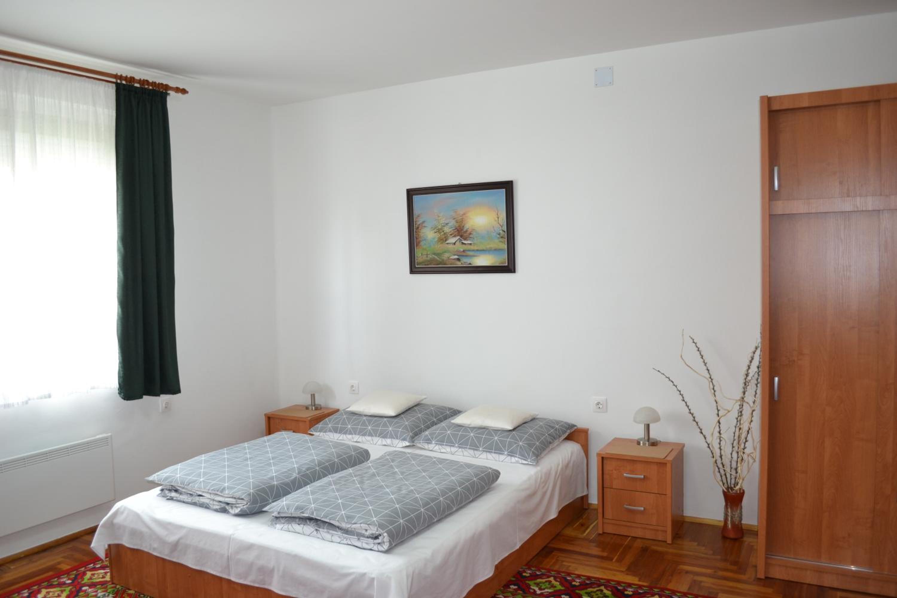 Liliom Apartman