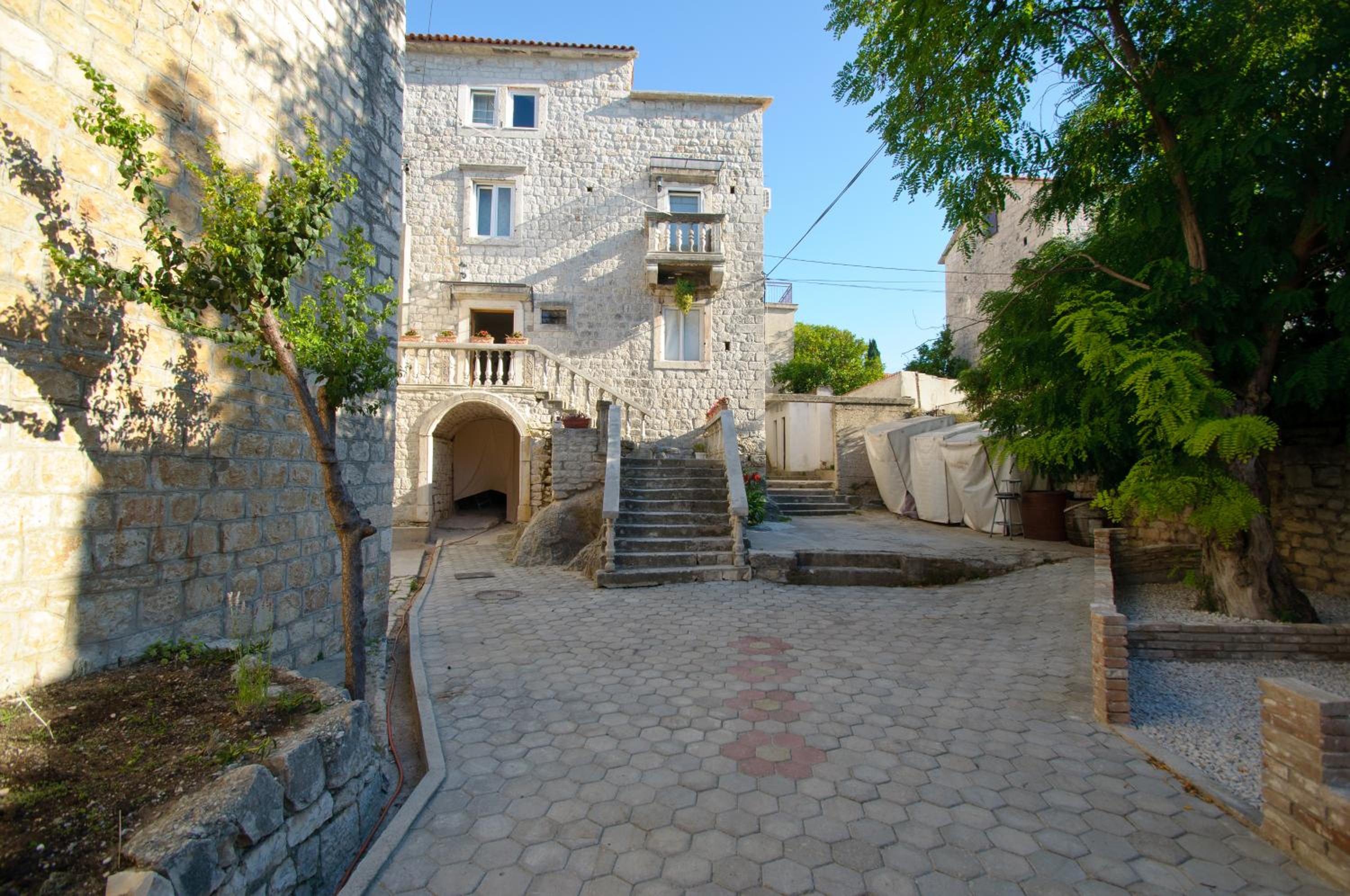 Guest House Exalto