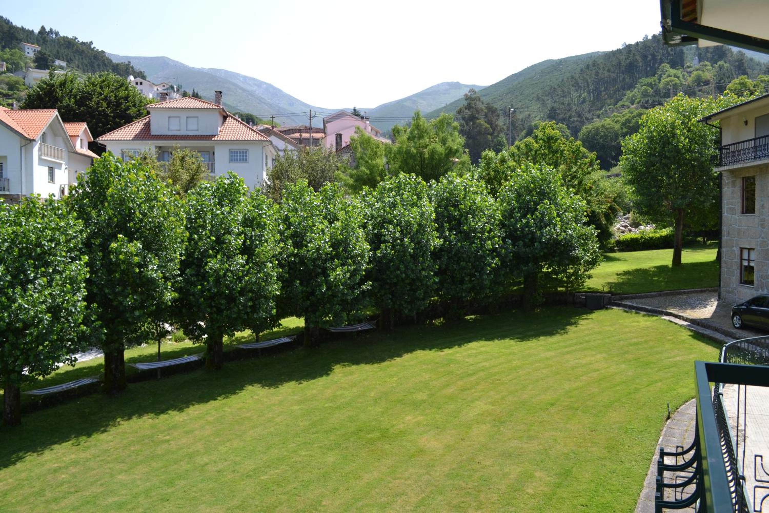 Casa da Ribeira view 3