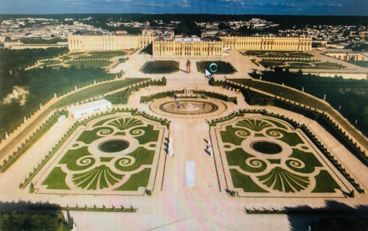 ARC DE TRIOMPHE-CARNOT Luxury & Design