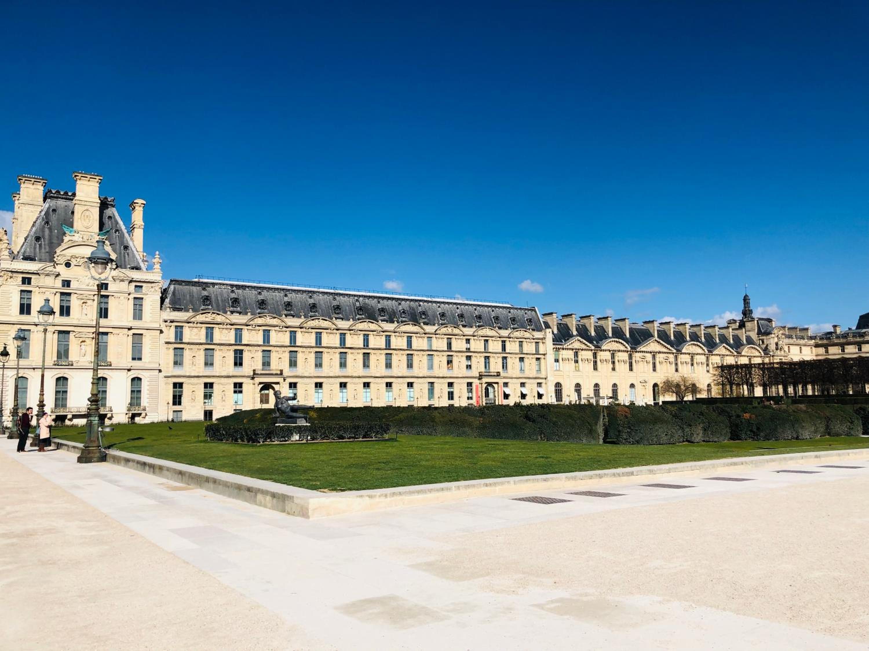 ARC DE TRIOMPHE-CARNOT Luxury & Design