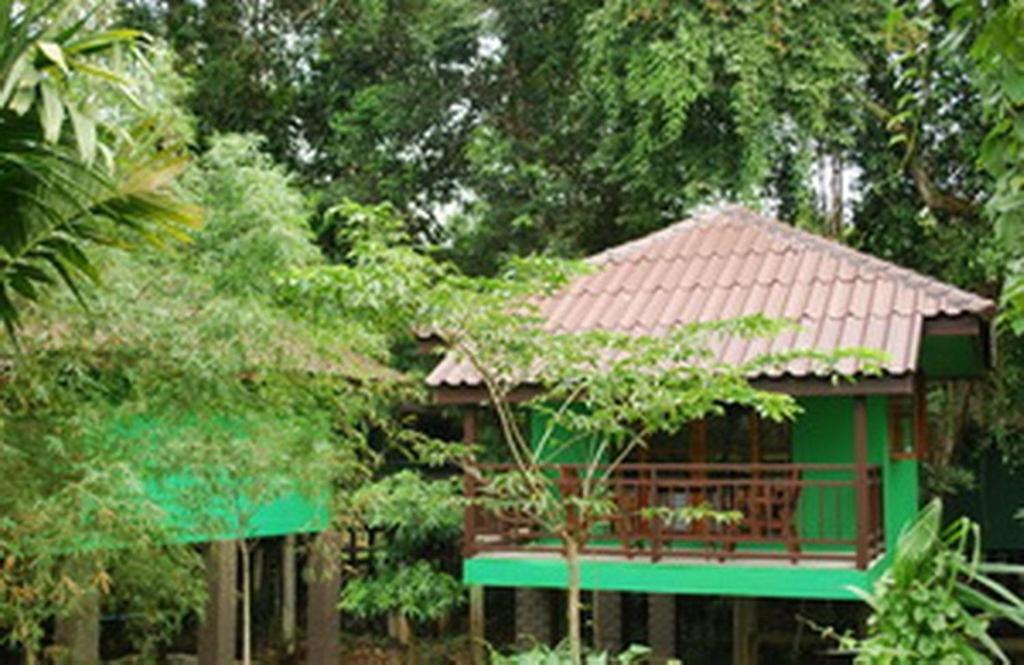 Khao Sok River Lodge Hotel