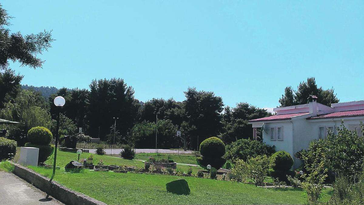 Cozy House in a Quiet Neighborhood Palouri Region photo 4
