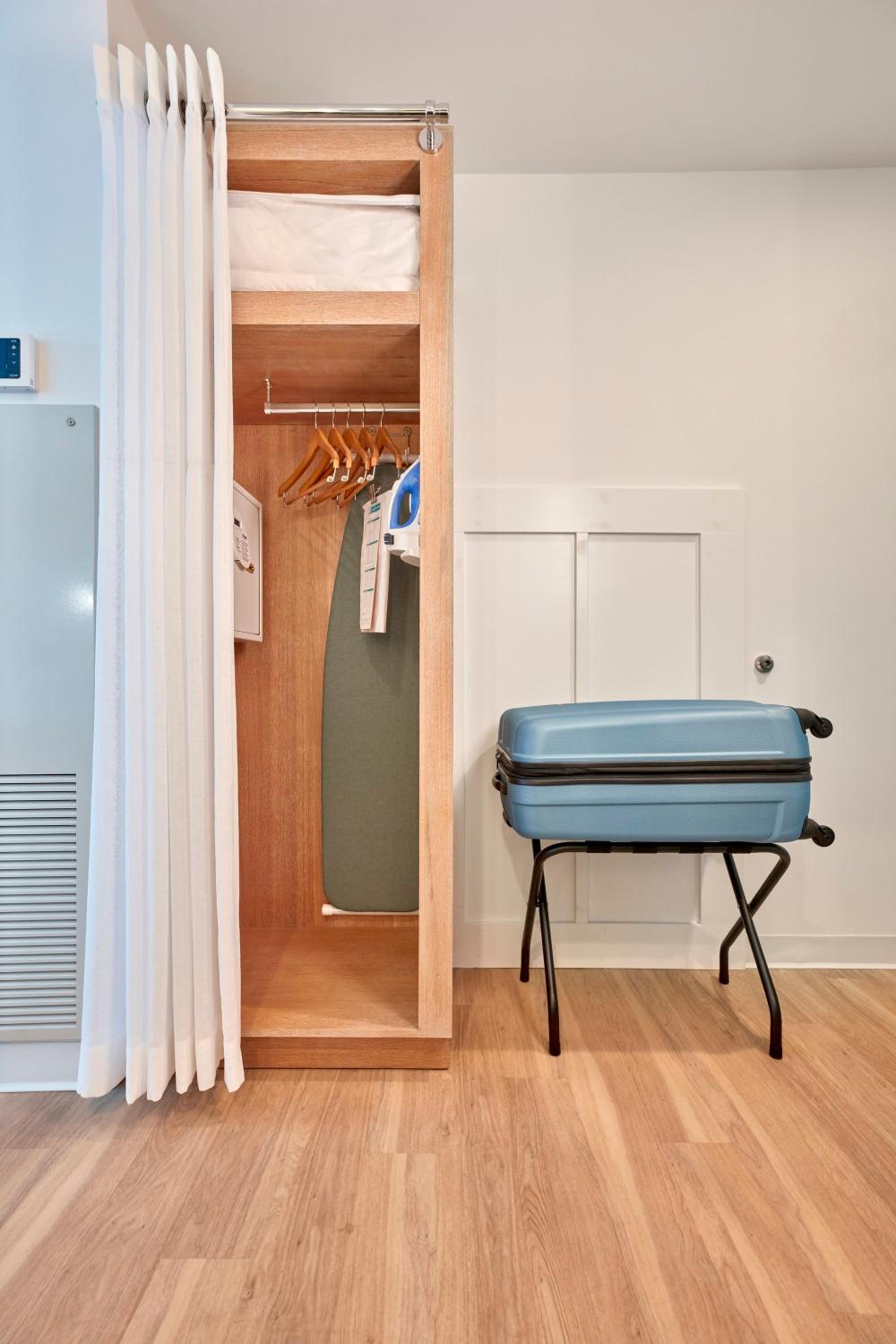 Universal's Endless Summer Resort - Surfside Inn and Suites