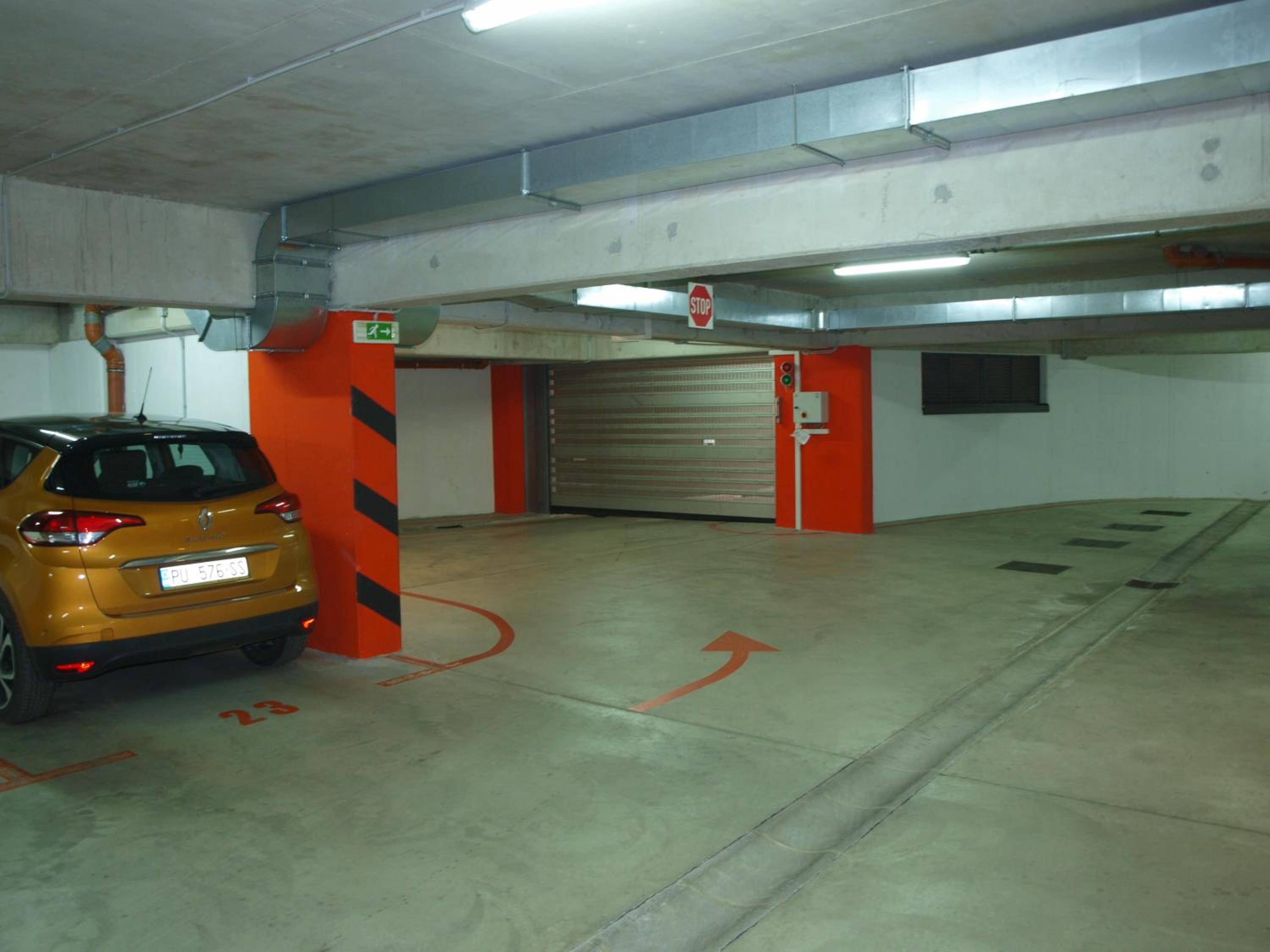 Lucia Exclusive with parking in the garage - Property Image 26