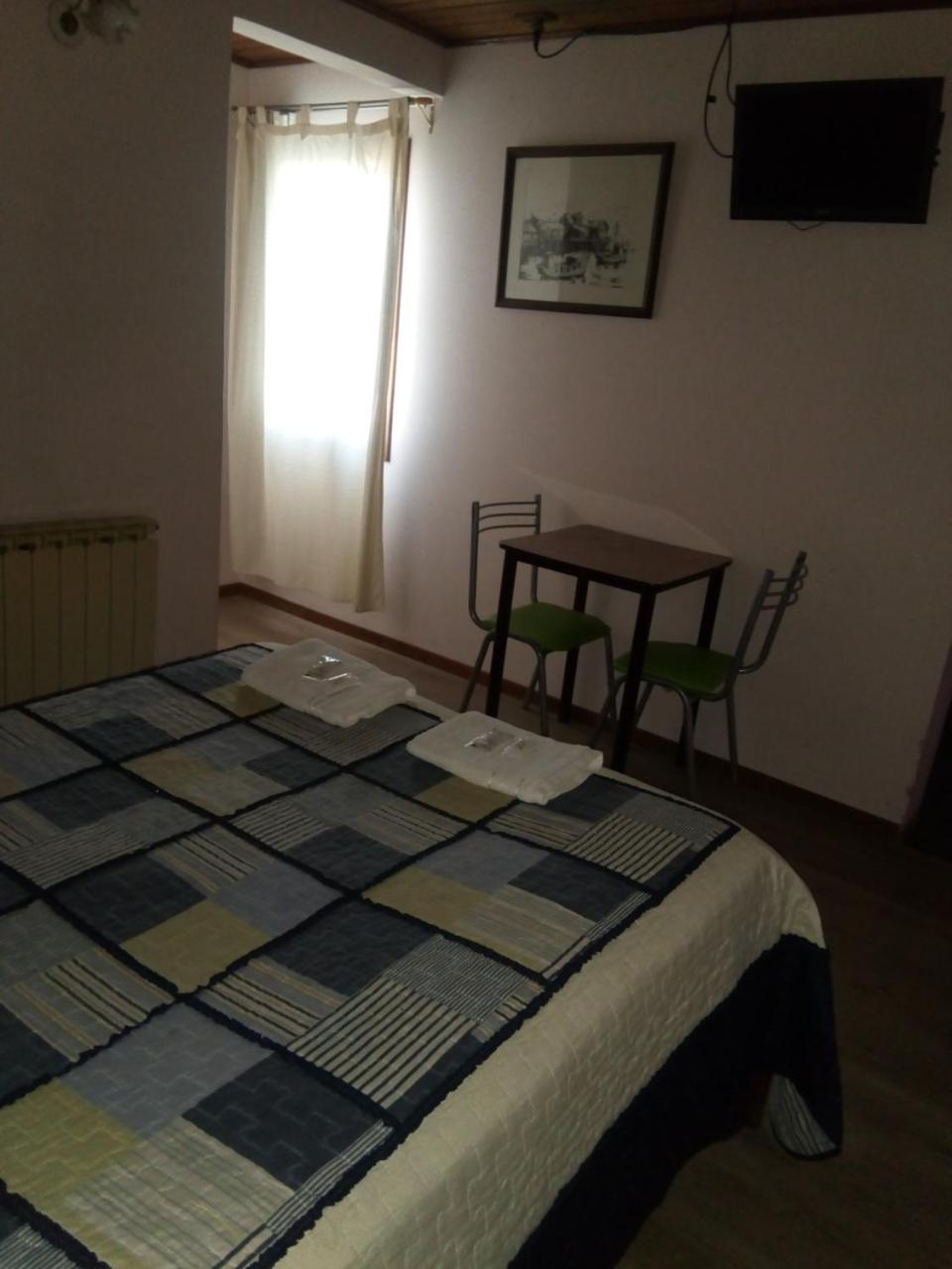 Hostal Rio Ona