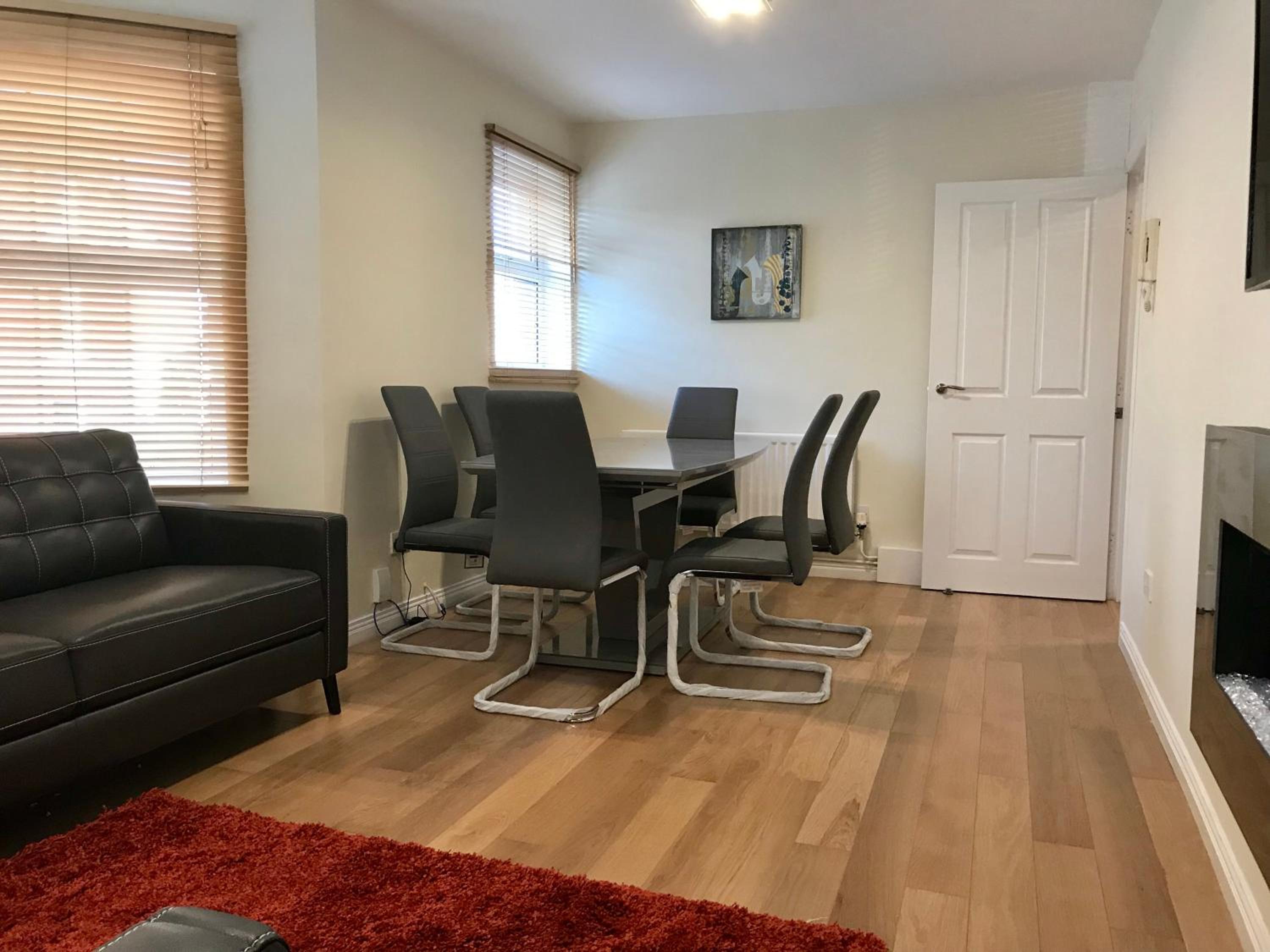 4 bed Duplex Apartment, Belfast view 2