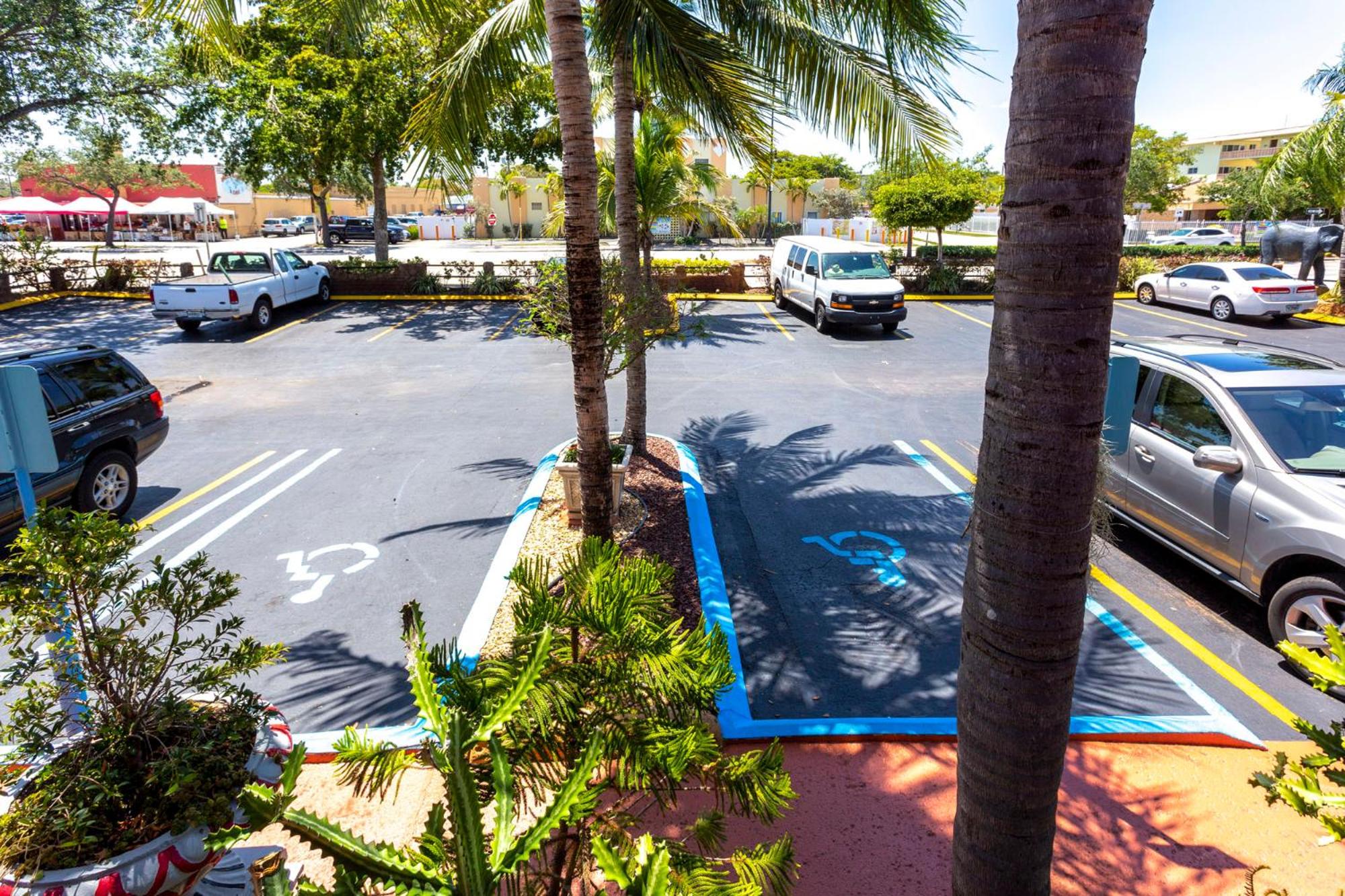 Richard's Motel Studios view 3