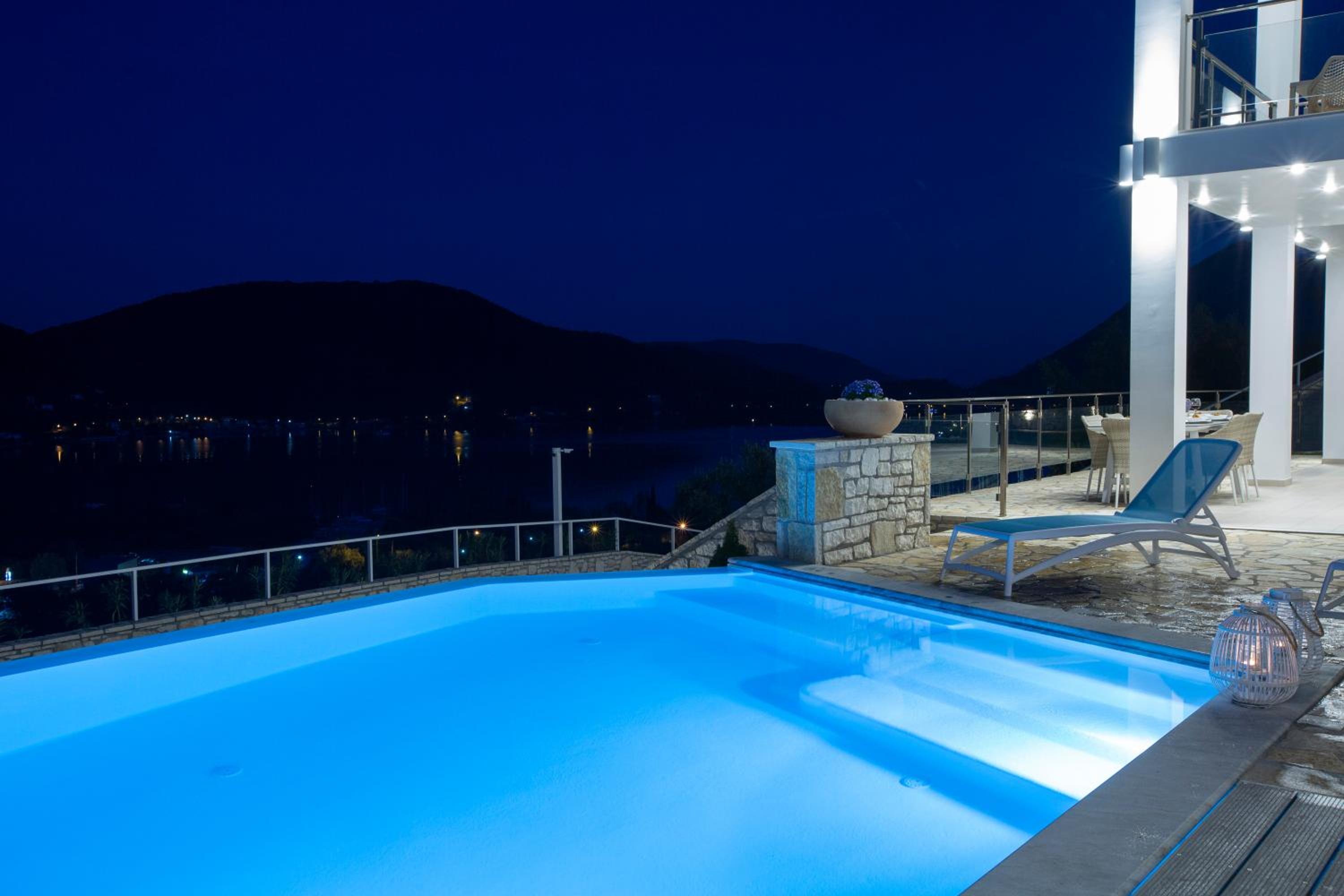 AFRODITI VILLAS Collection