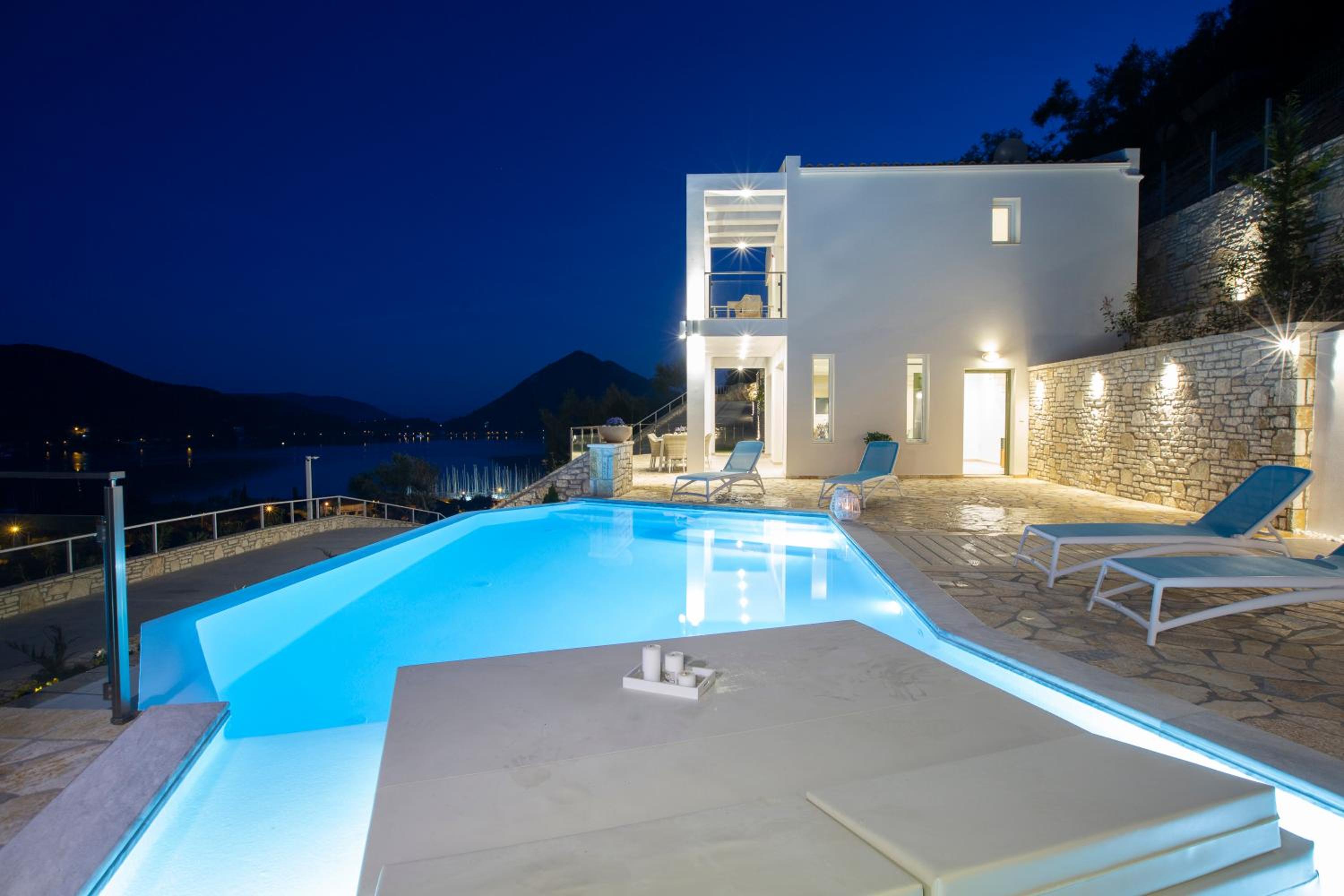 AFRODITI VILLAS Collection