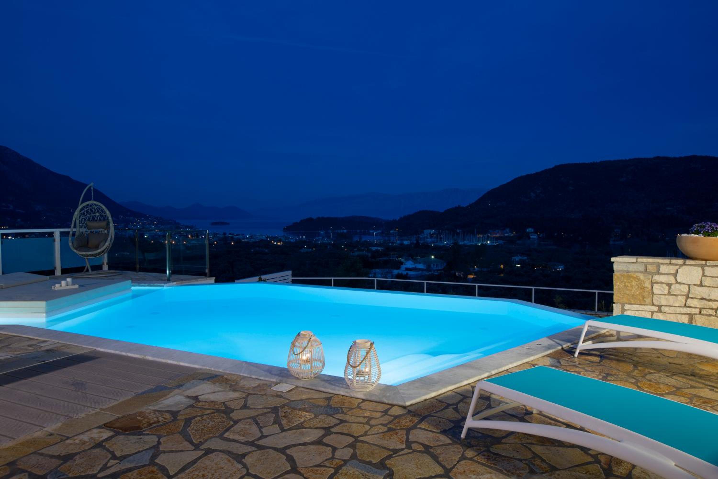 AFRODITI VILLAS Collection