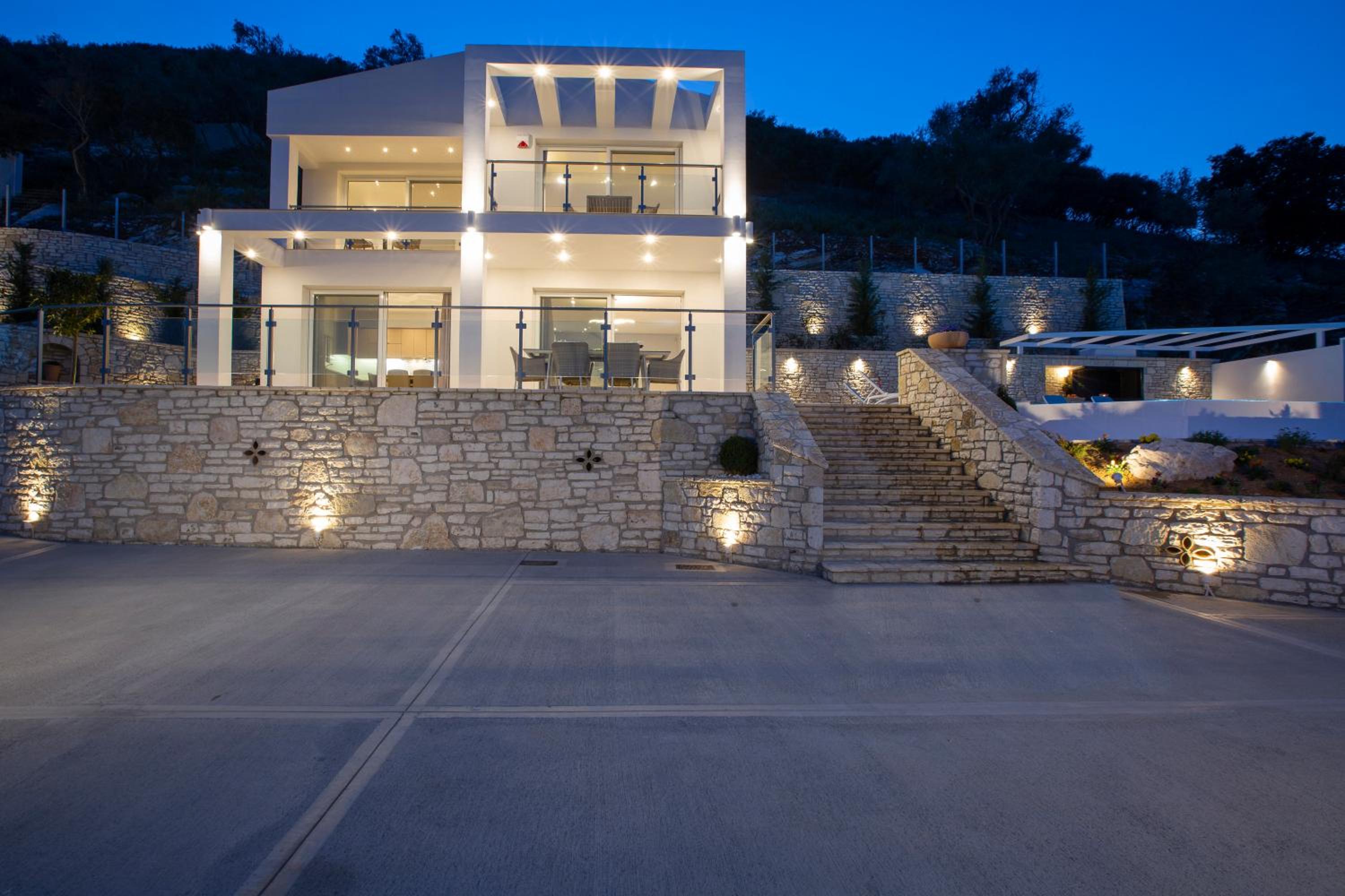 AFRODITI VILLAS Collection