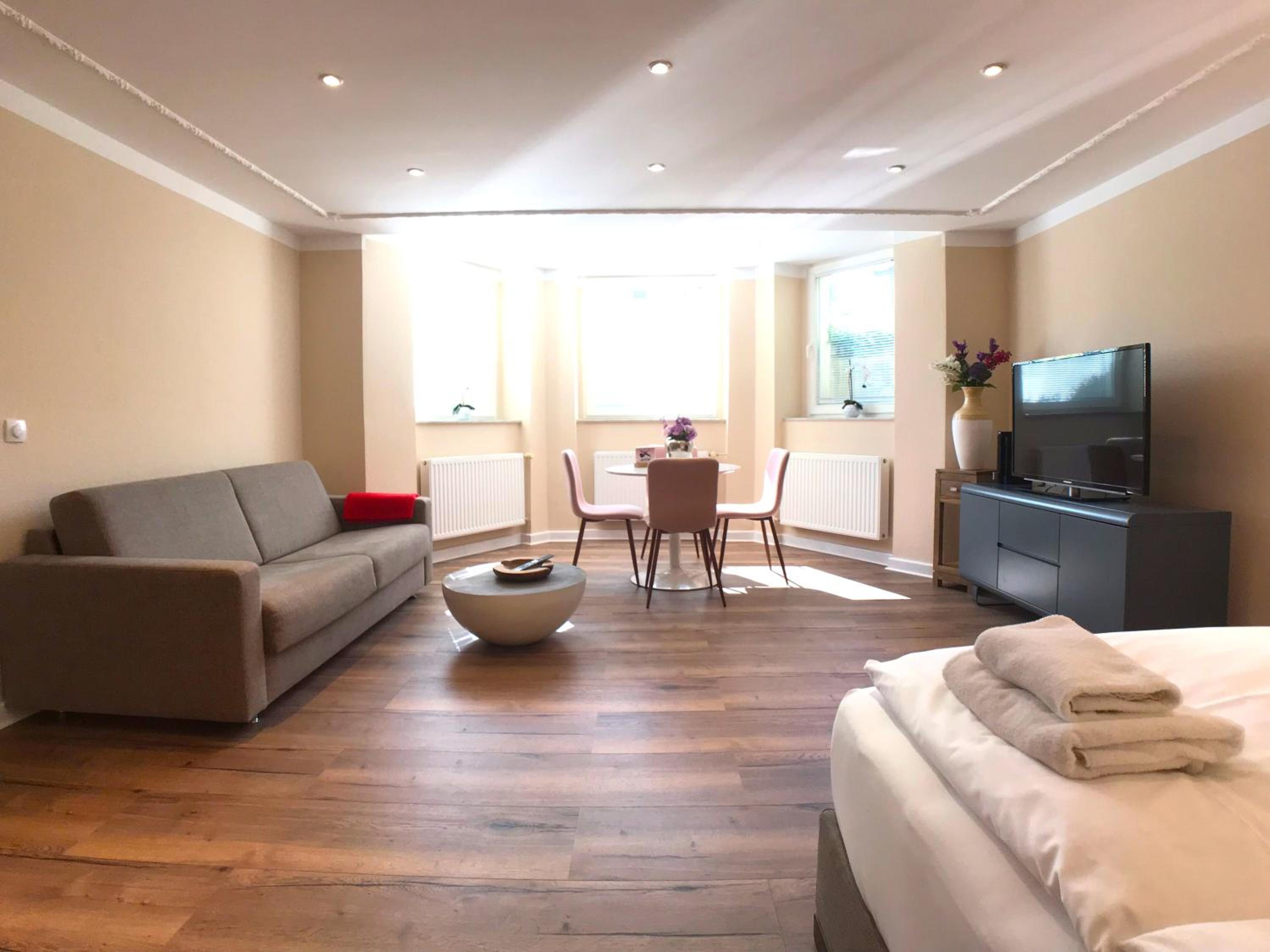 Potsdam Vacations - Amaroo - Apartments Potsdam "Alexandrowka" - Property Image 3