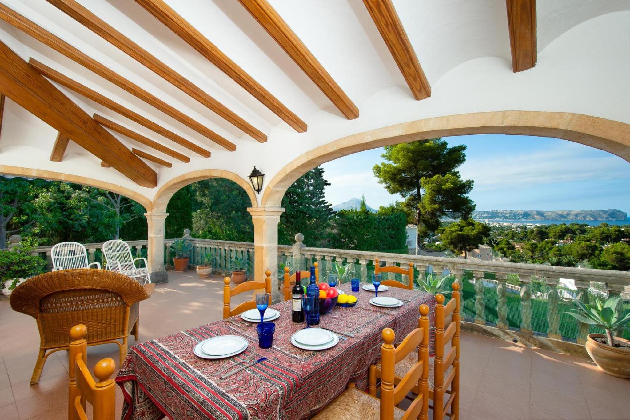 Laurel by Aguilarent photo 3