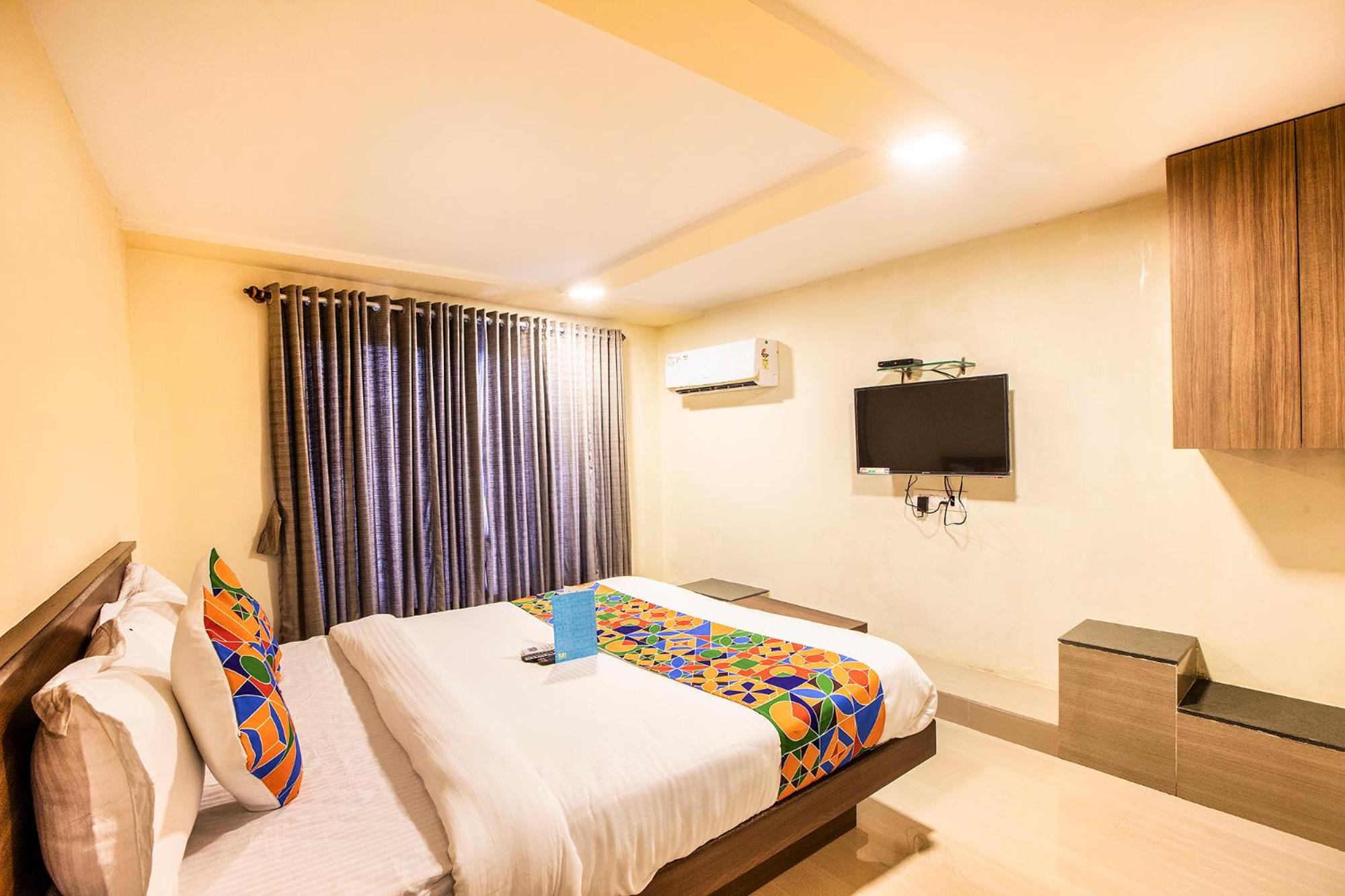 FabHotel Silver Lake photo 5