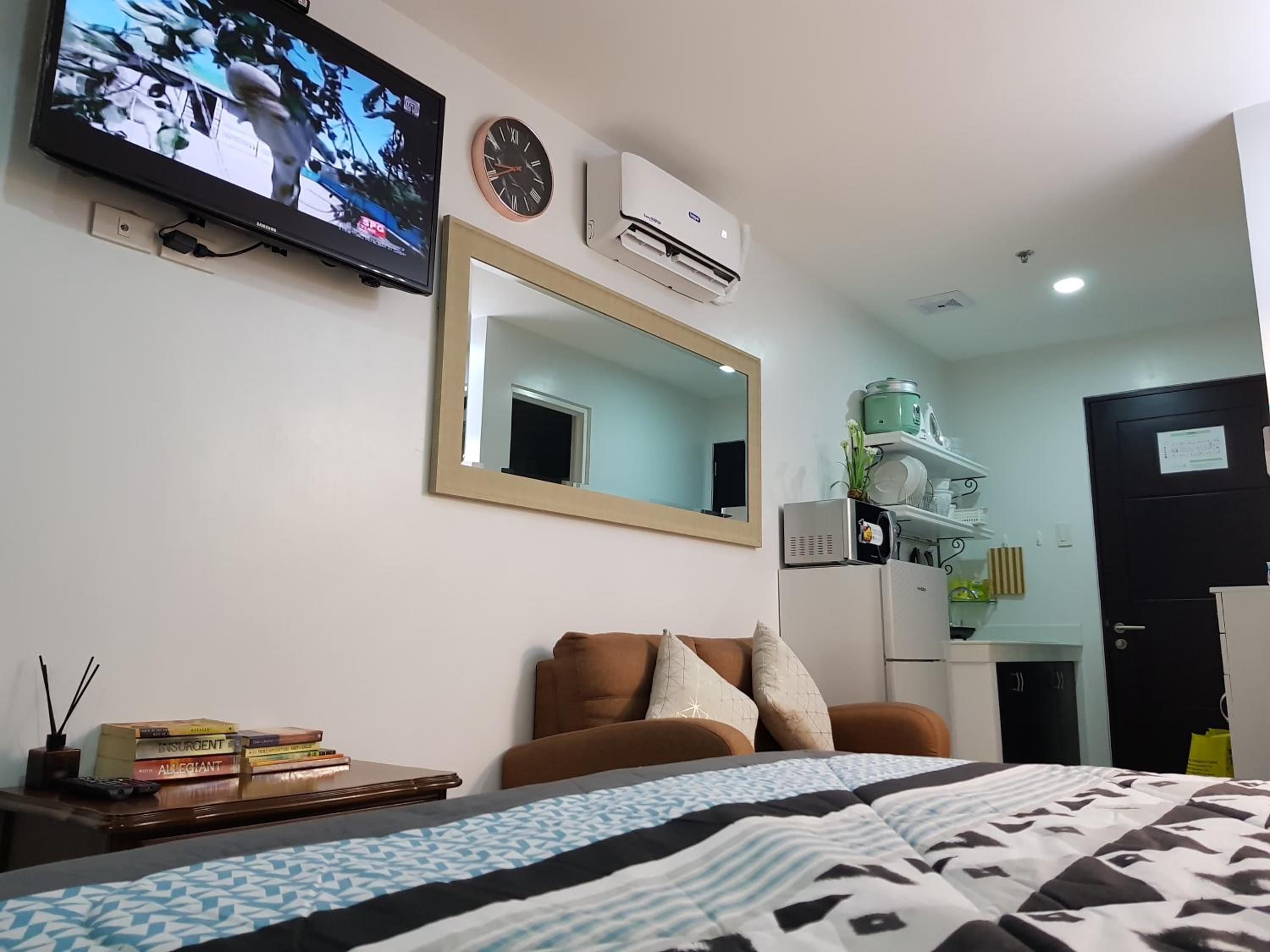 Cityscape Residences, Unit 702 view 4