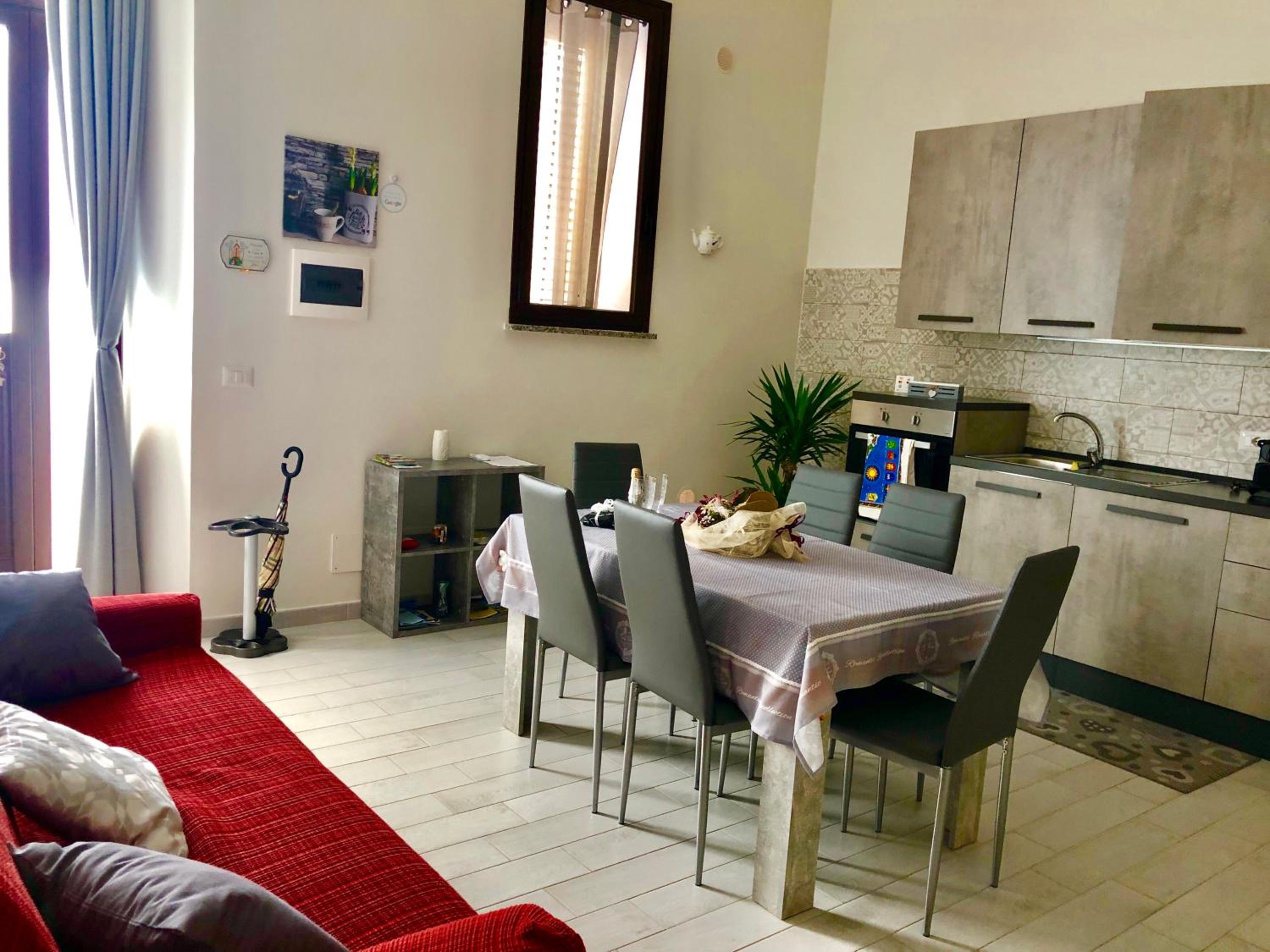 Leonard Casa Vacanza en Riposto — kitchen