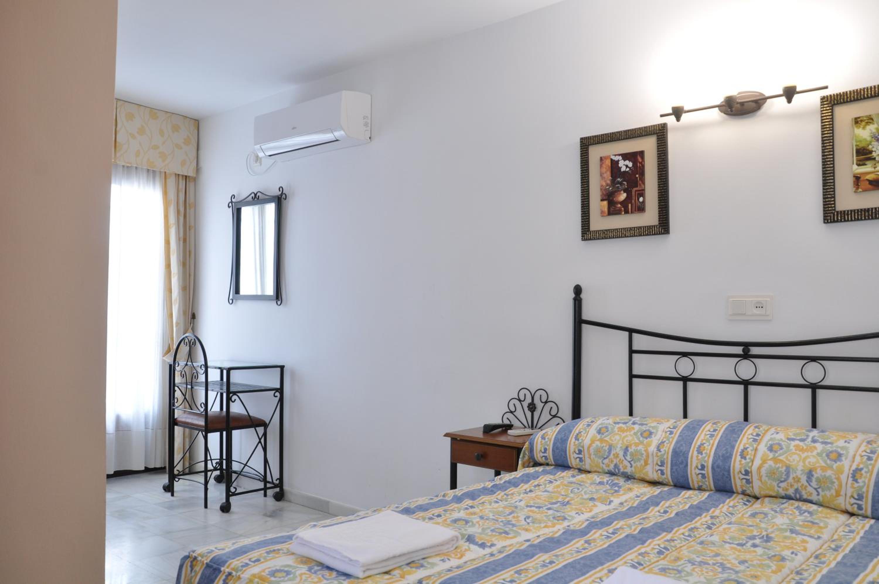 Hostal Almanzor
