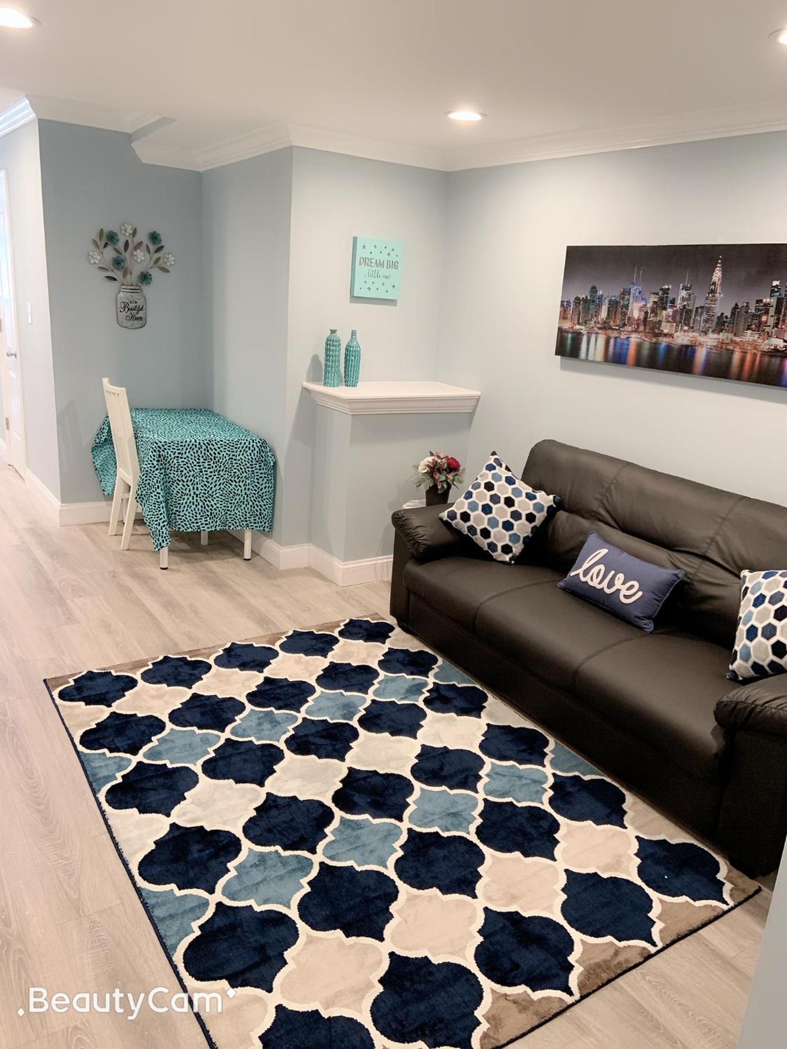 Nice bedroom next fells point view 5