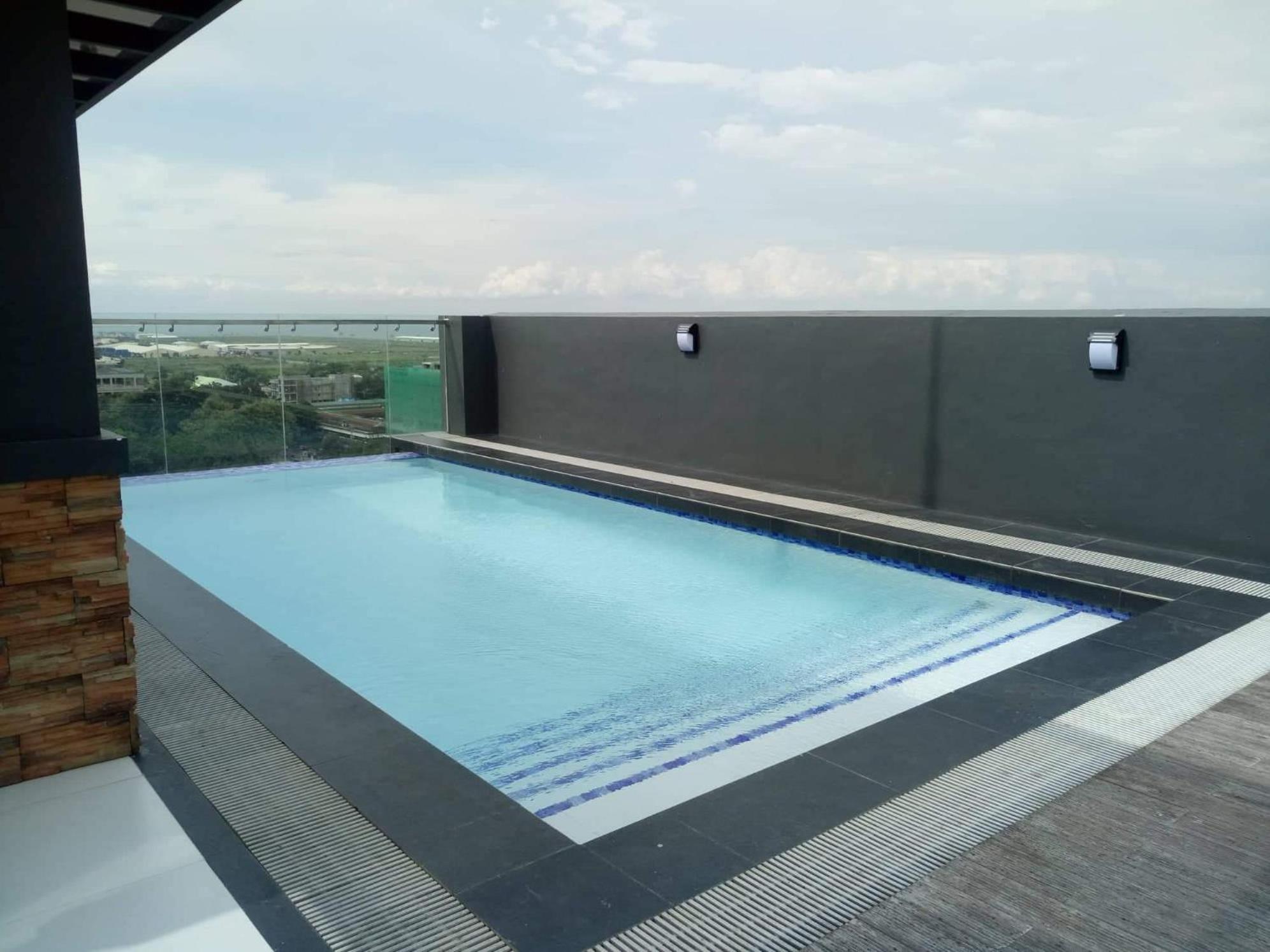 Cityscape Residences, Unit 702 view 3