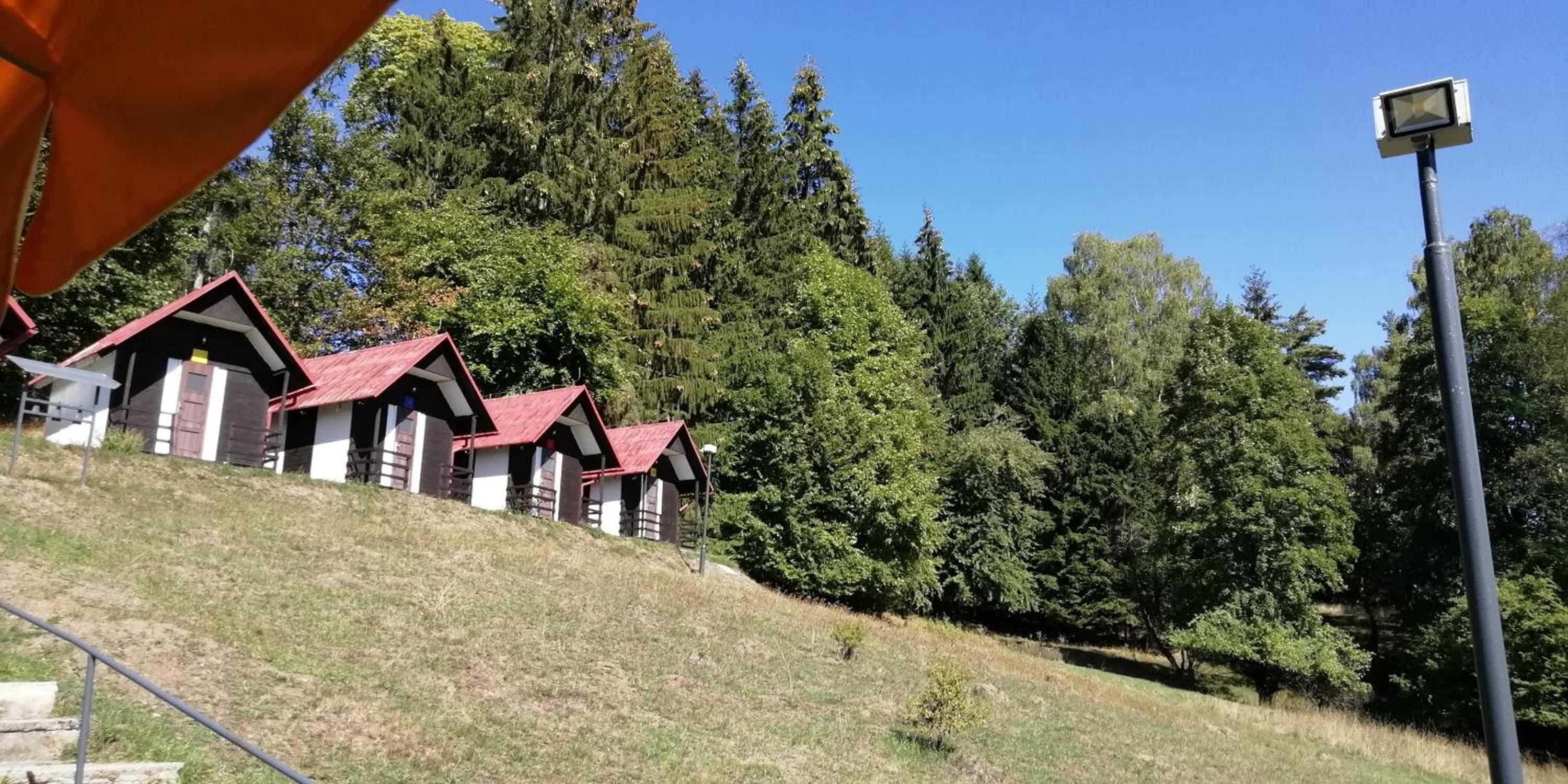 Olivin Kytlice Hiker Huts