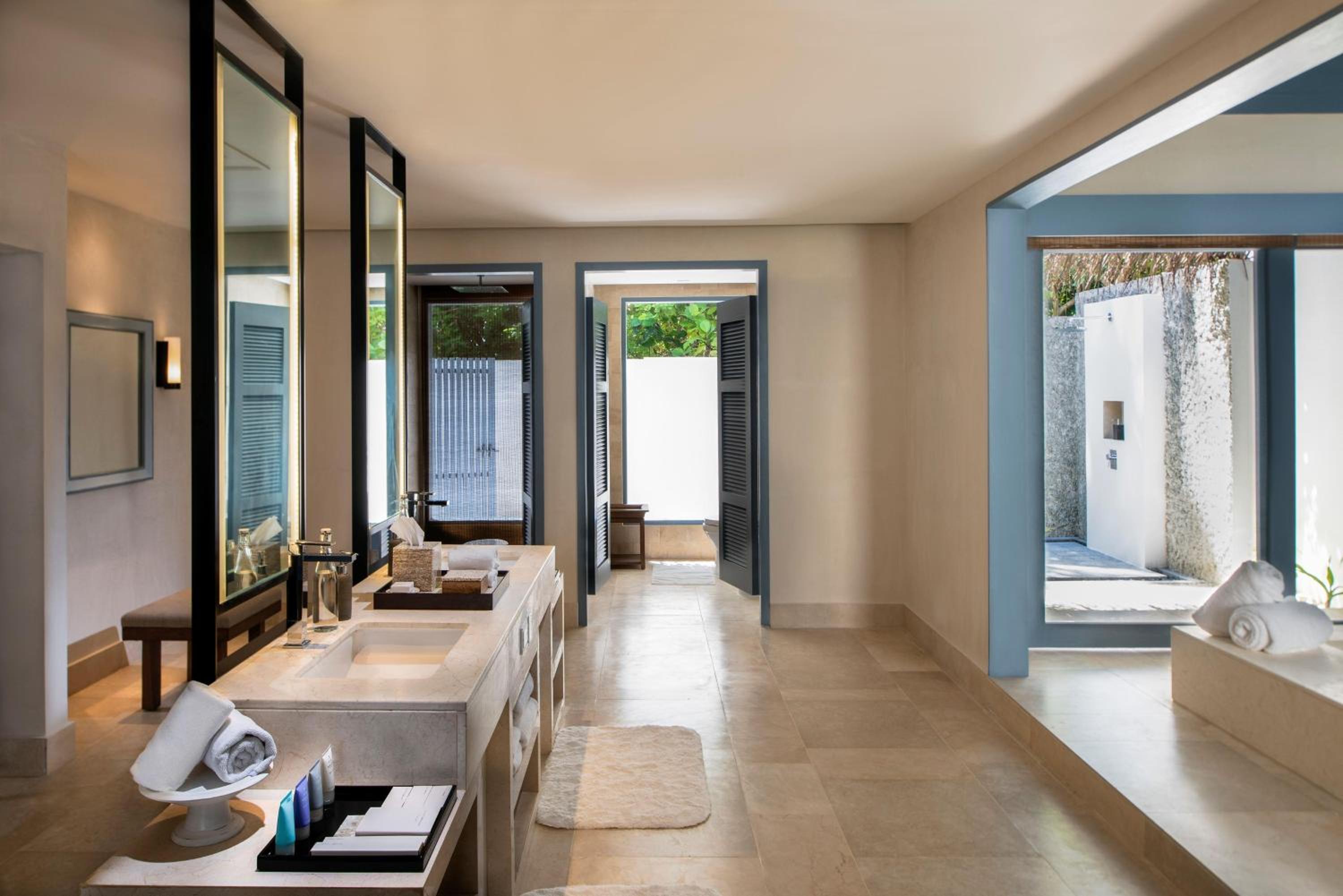 The Halcyon Private Isles Maldives, Autograph Collection