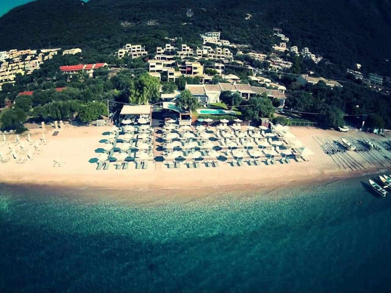 Villa Piedra Barbati - Seafront Villa