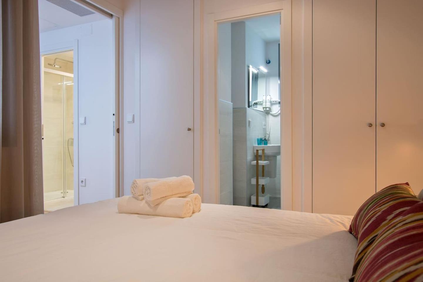 Armenta Deluxe Suite by Valcambre