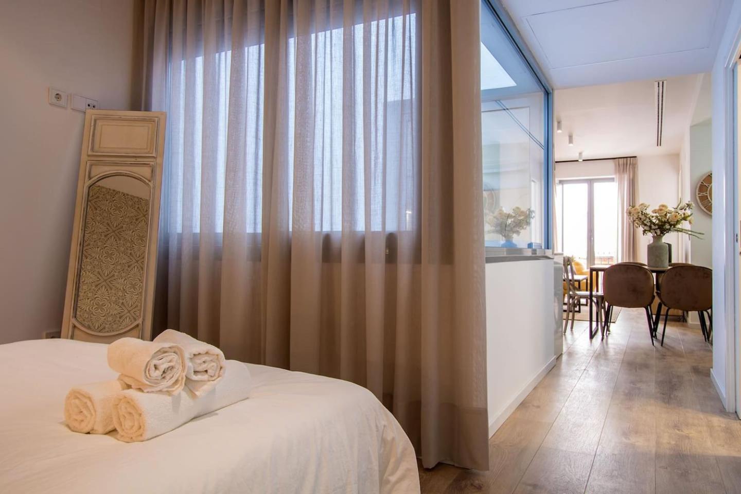 Armenta Deluxe Suite by Valcambre