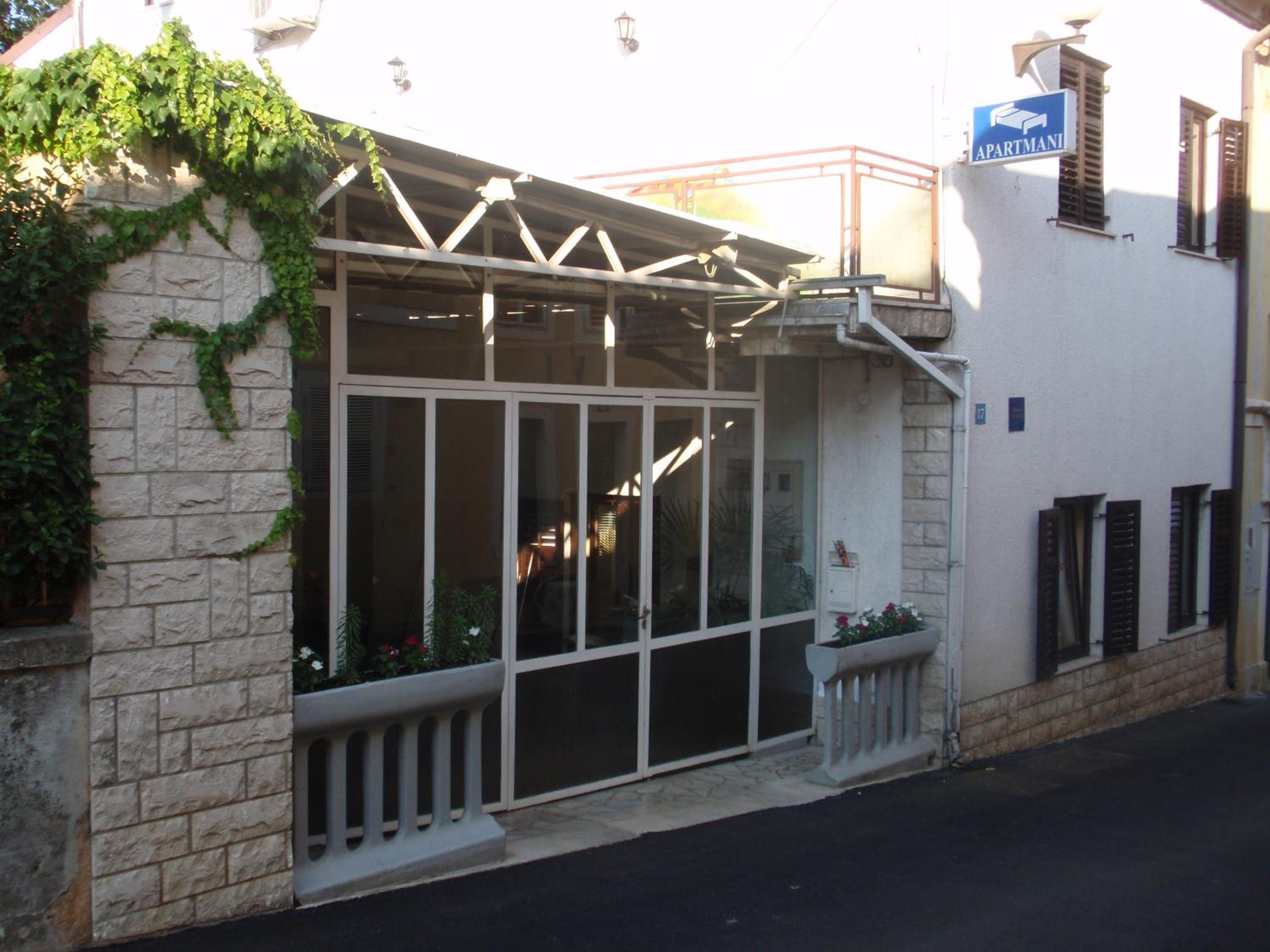 Apartments Cindrić