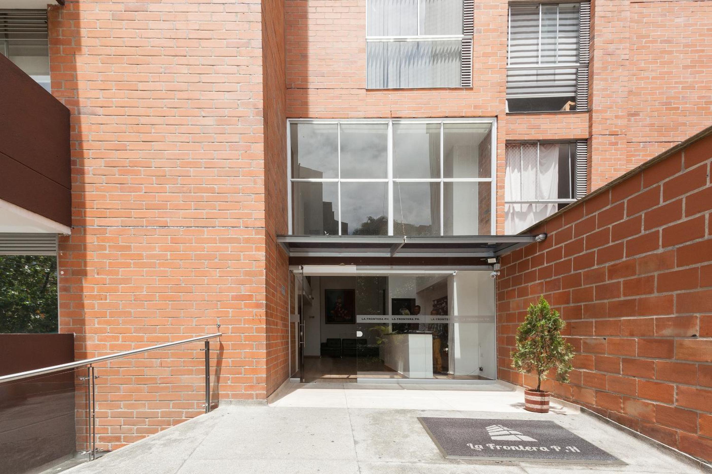 Apartamento Poblado Frontera