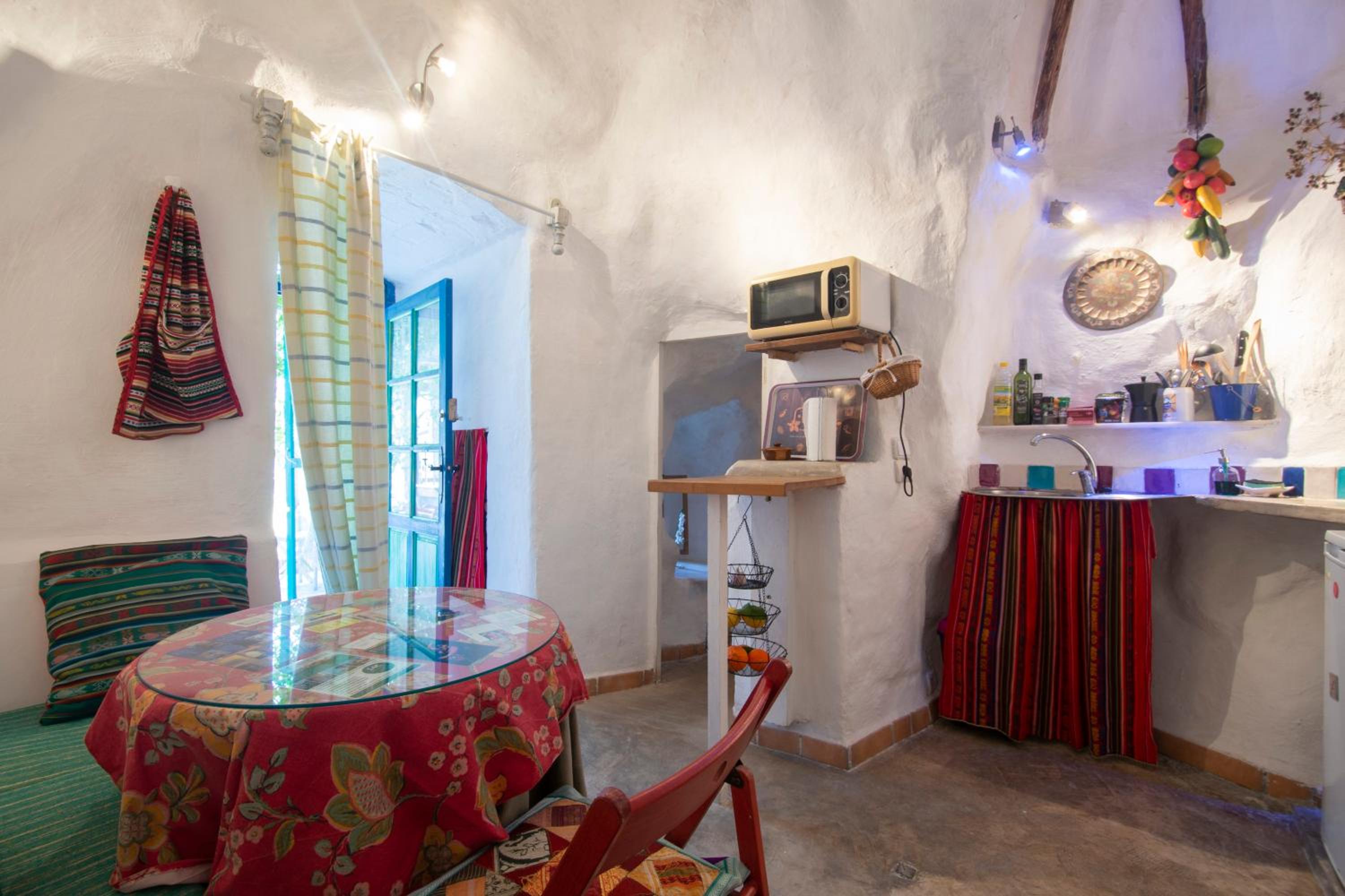 Casa Cueva Muntasal view 4