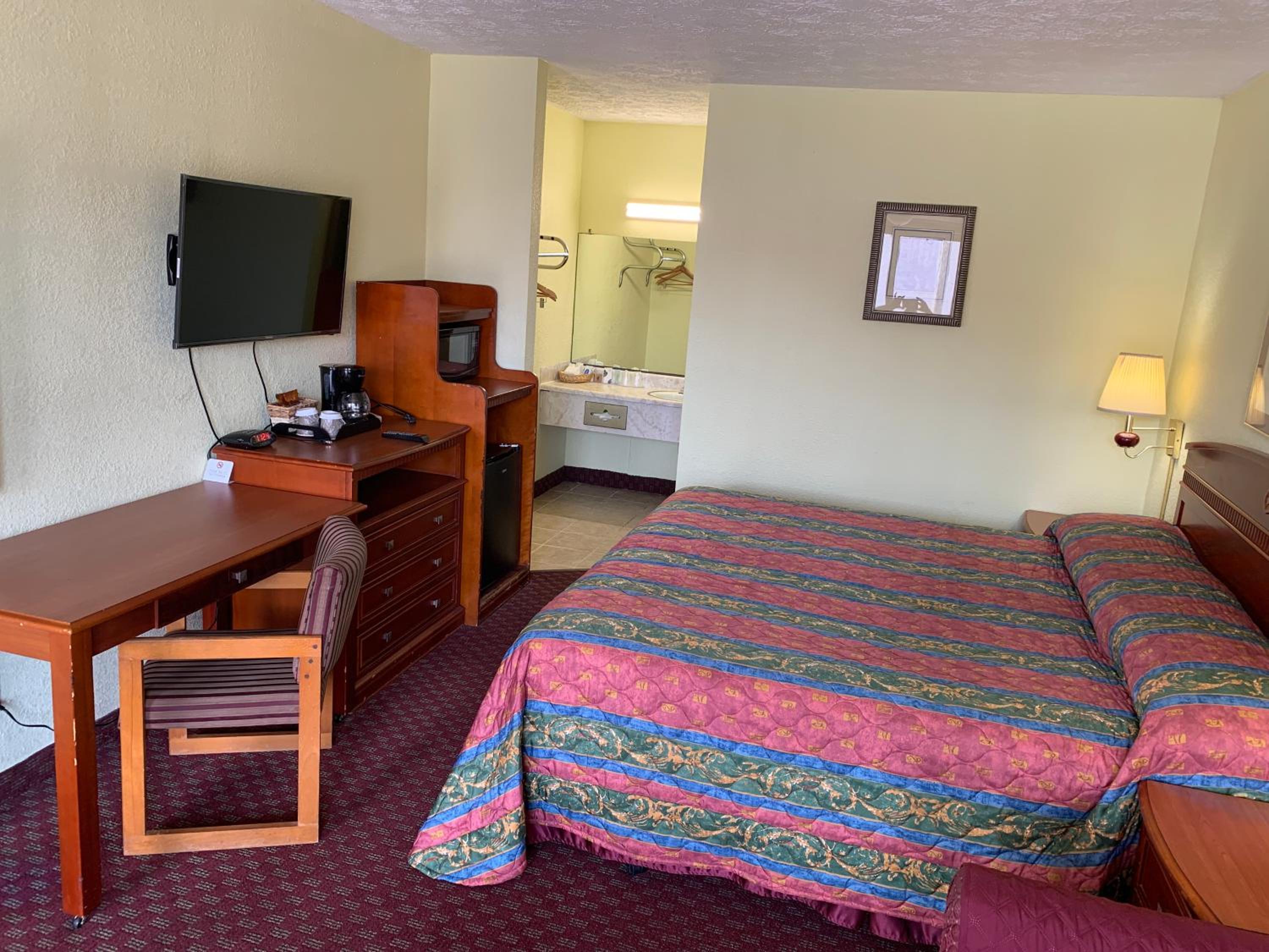 Budget Inn Express view 3