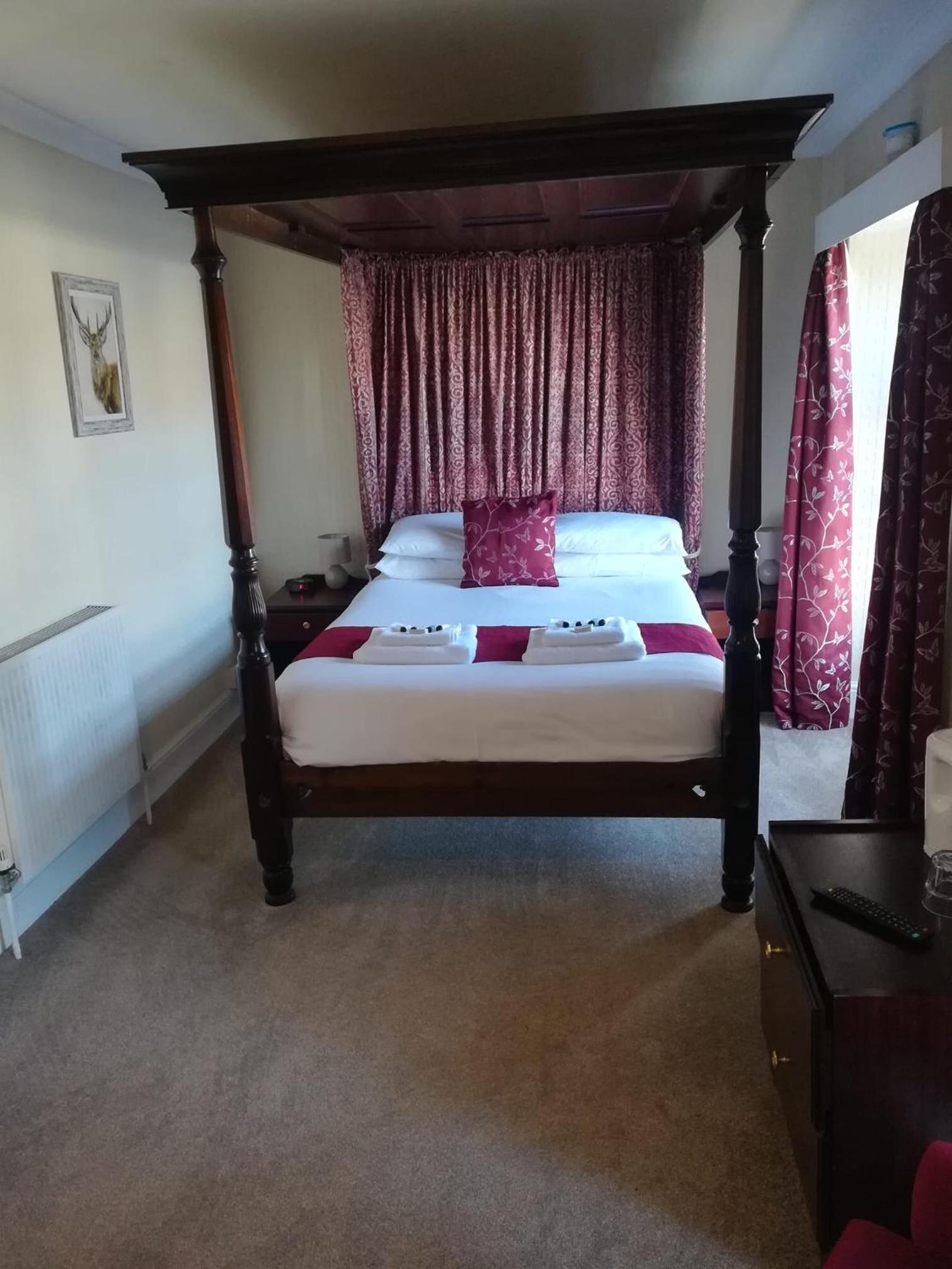 Lynton Vacations - The Crown Hotel - Property Image 50