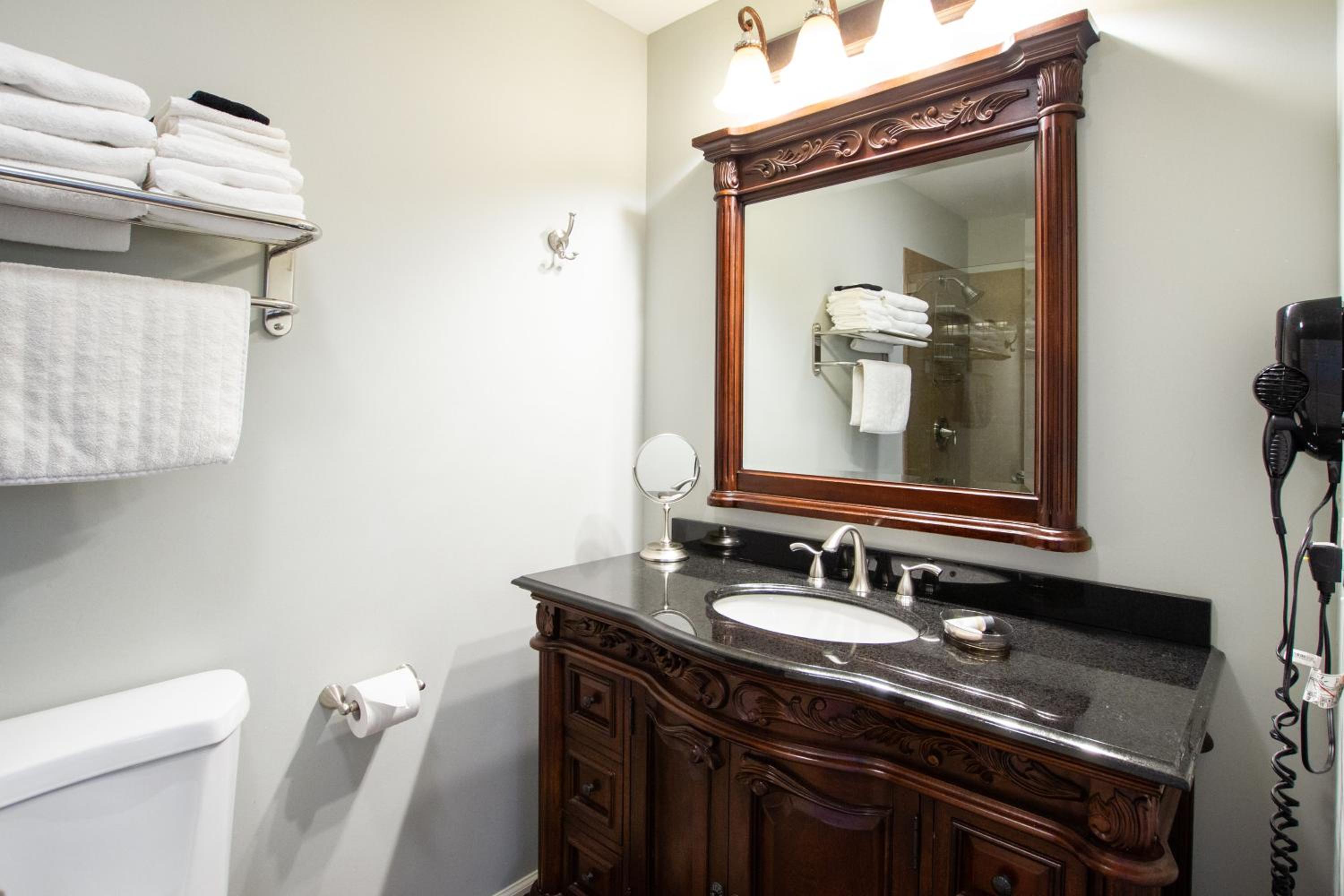 The Dahlonega Square Hotel