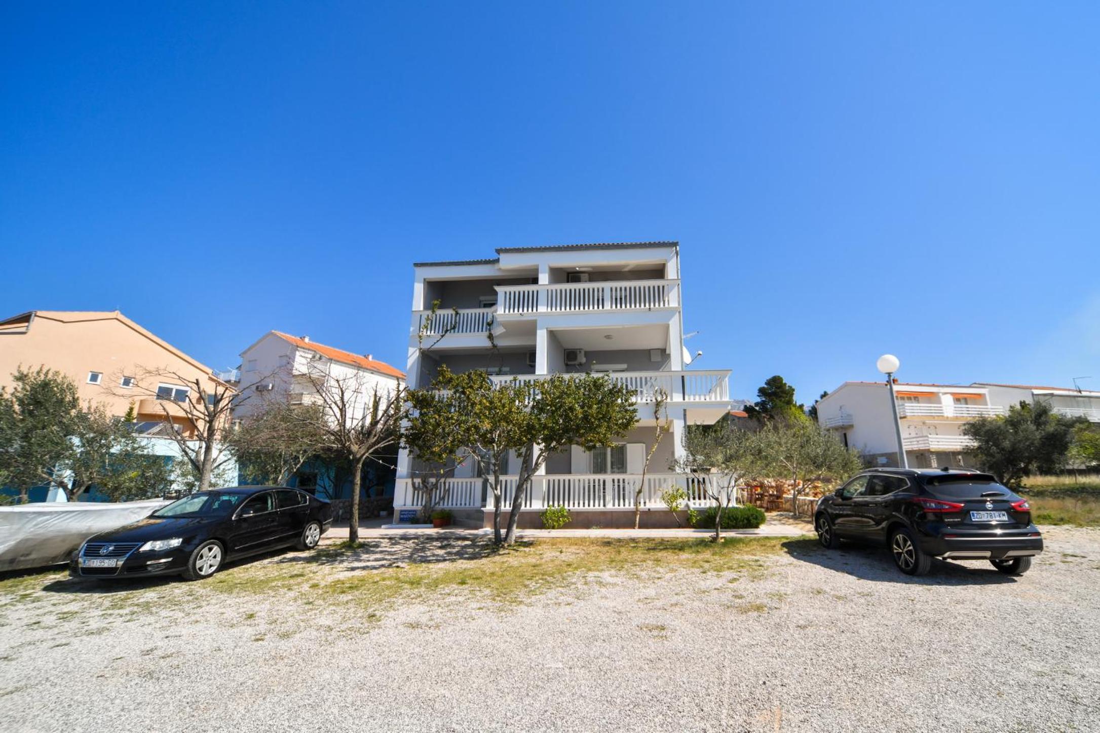 Hotel Apartments Martom - Image 1