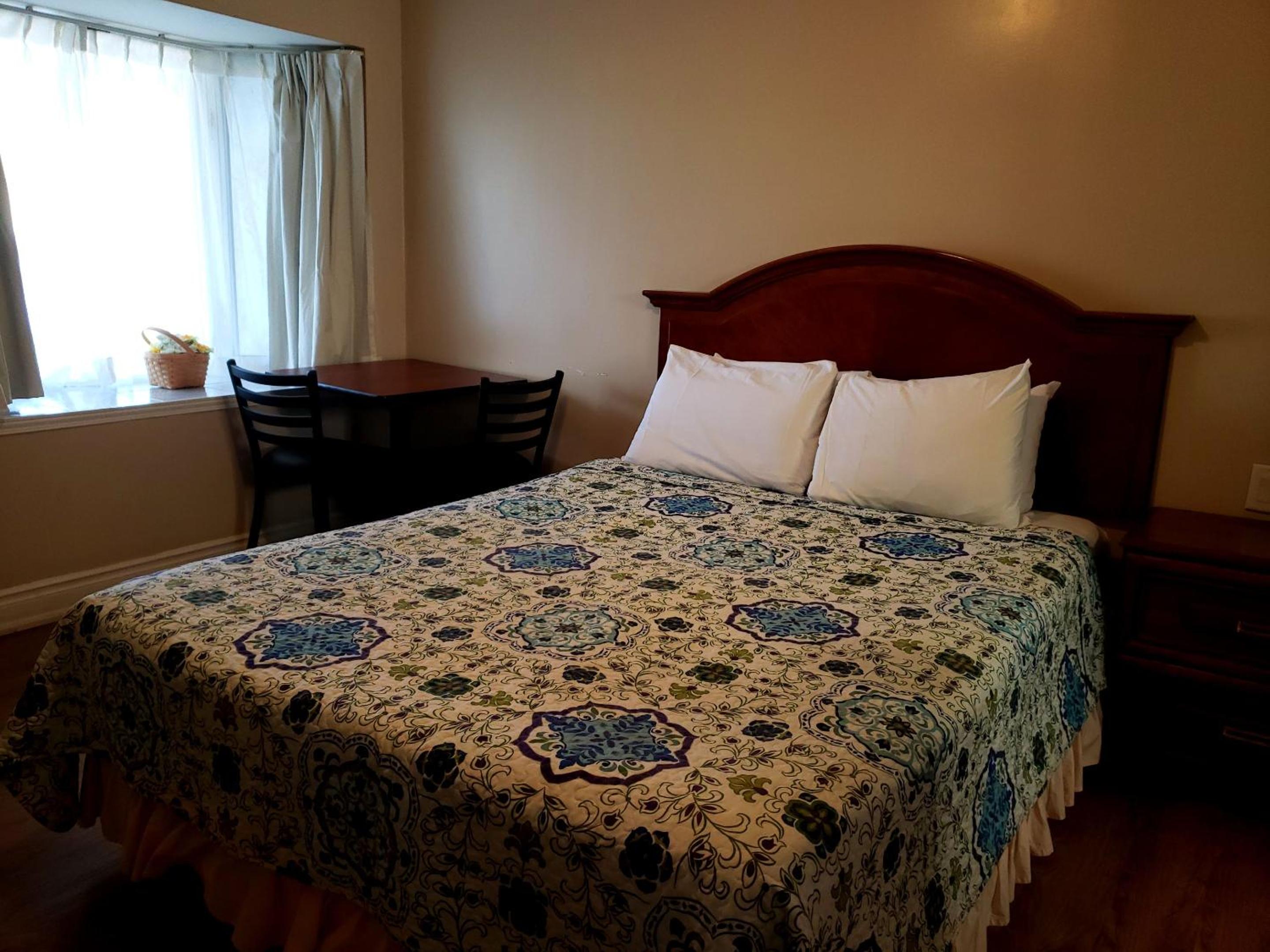 Blue Moon Motel
