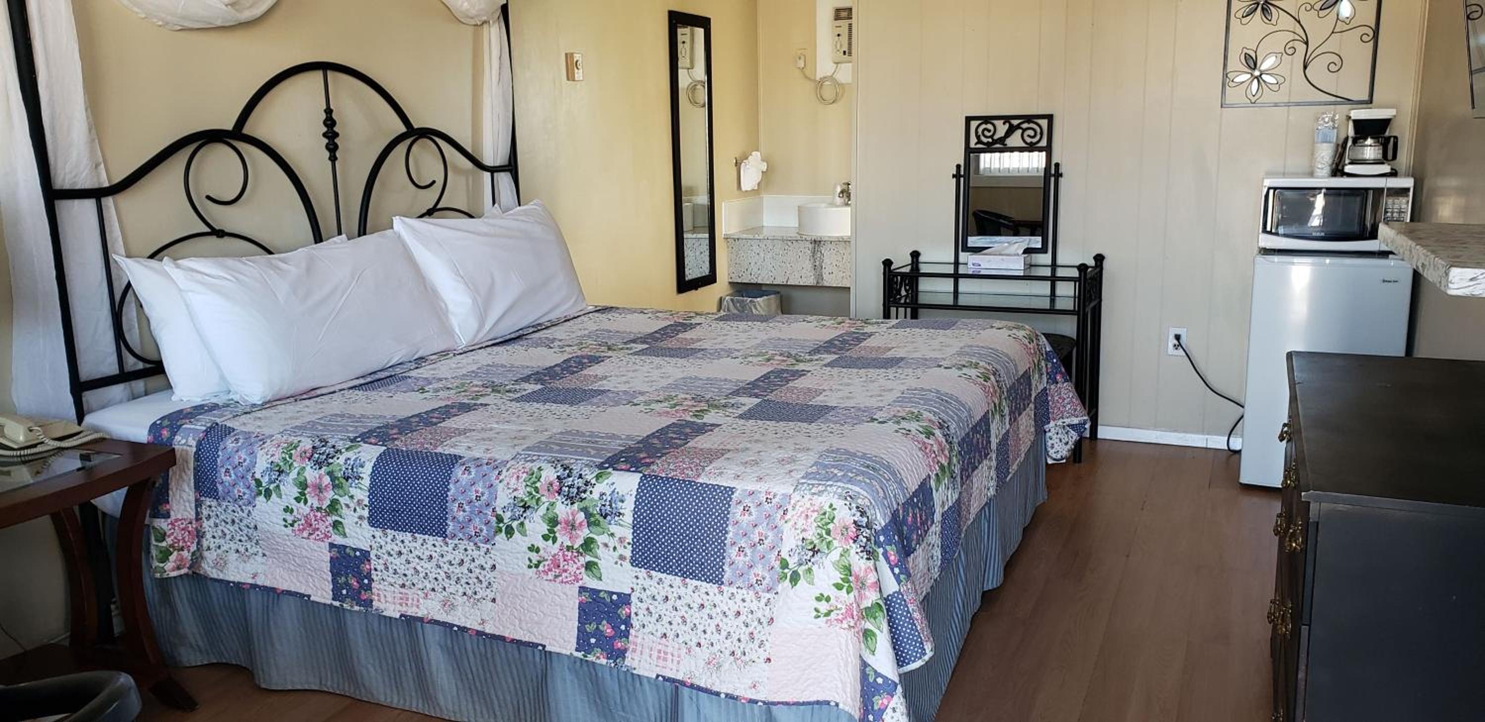 Blue Moon Motel