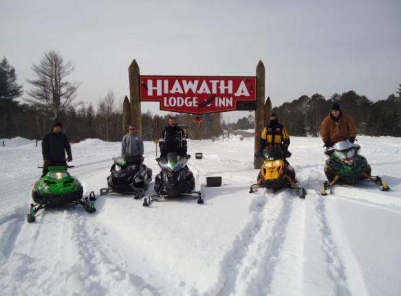 Hiawatha Lodge Inn