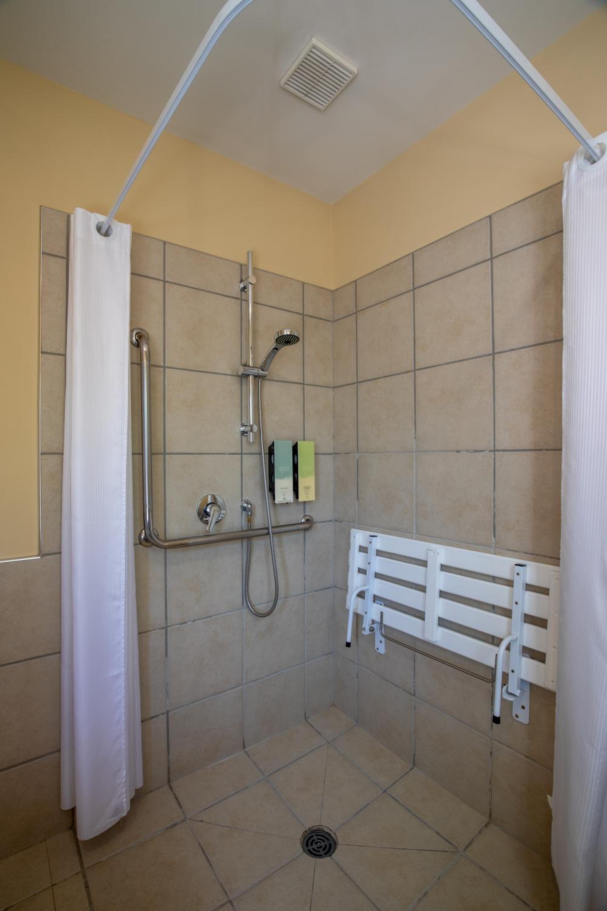 Abbella Lodge Motel - Image 3
