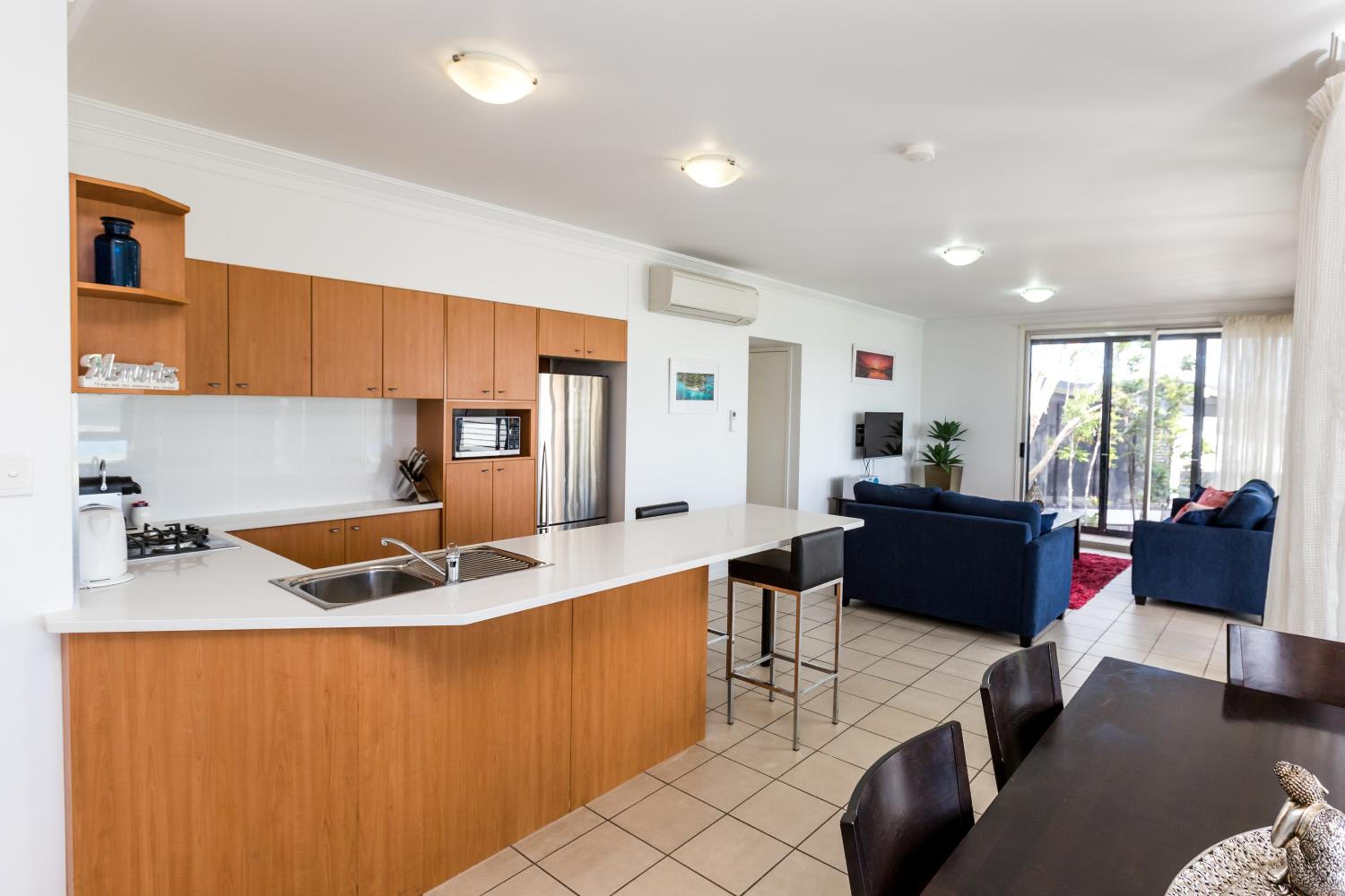 Oasis Apartments on Hamilton Island by HIHA