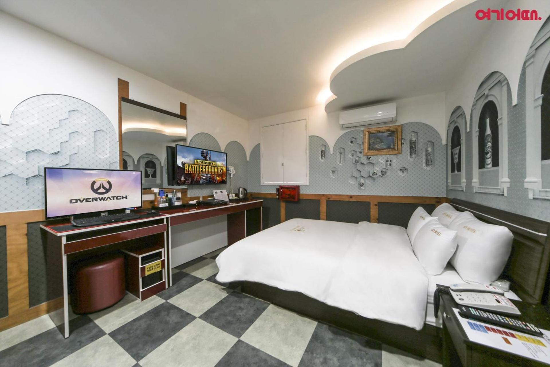 Sky Motel