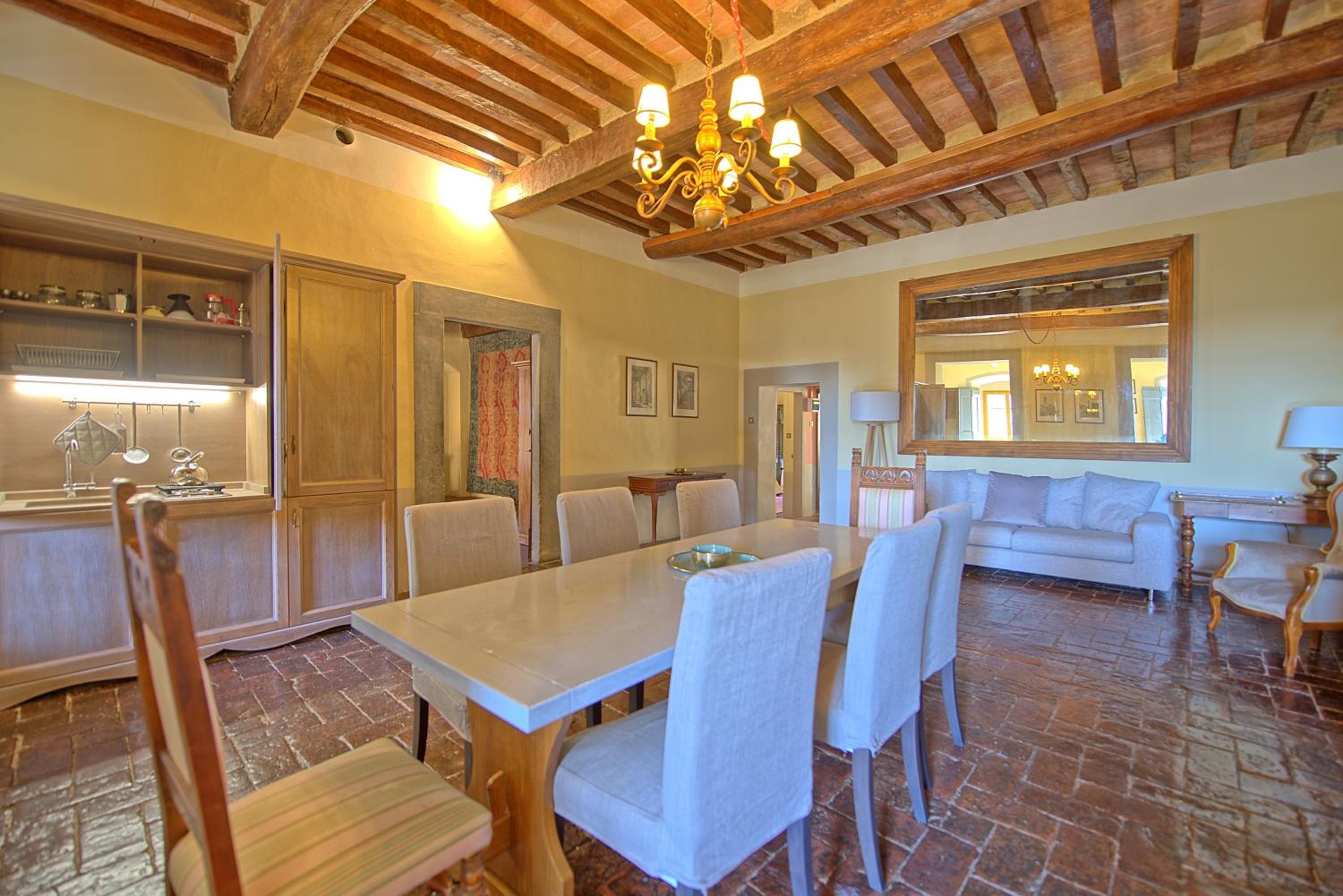 Castello di Montegufoni by PosarelliVillas