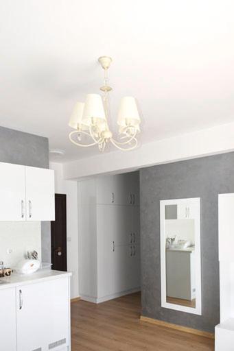 Stela Apartments