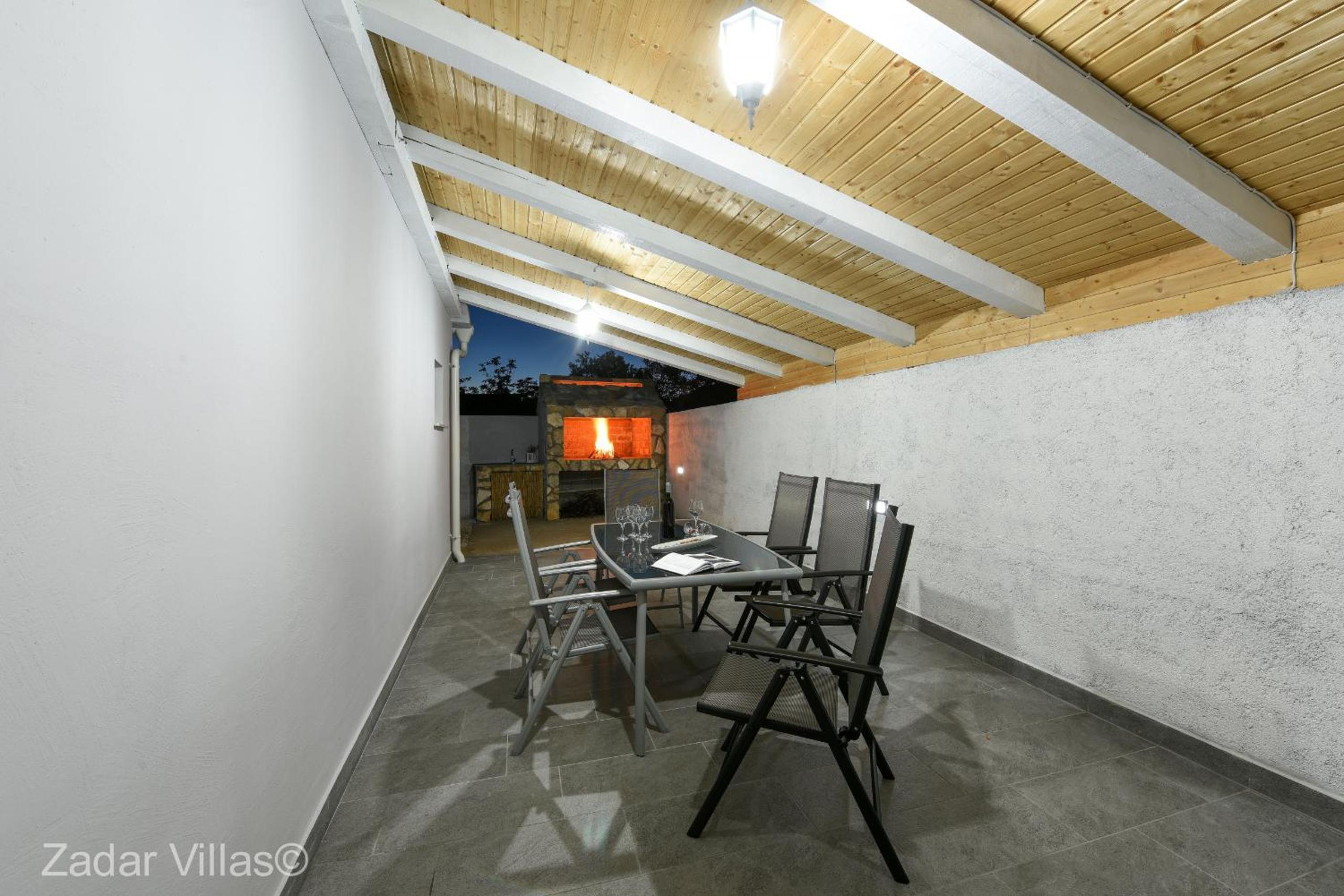 Photo 46